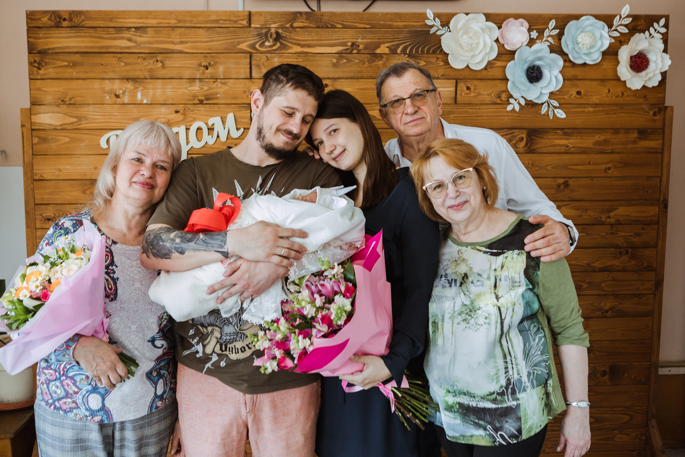 Выписка из Центрального роддома № 2. Фотографы в городе Волгограде — Людмила Агеева и Алексей Околелов