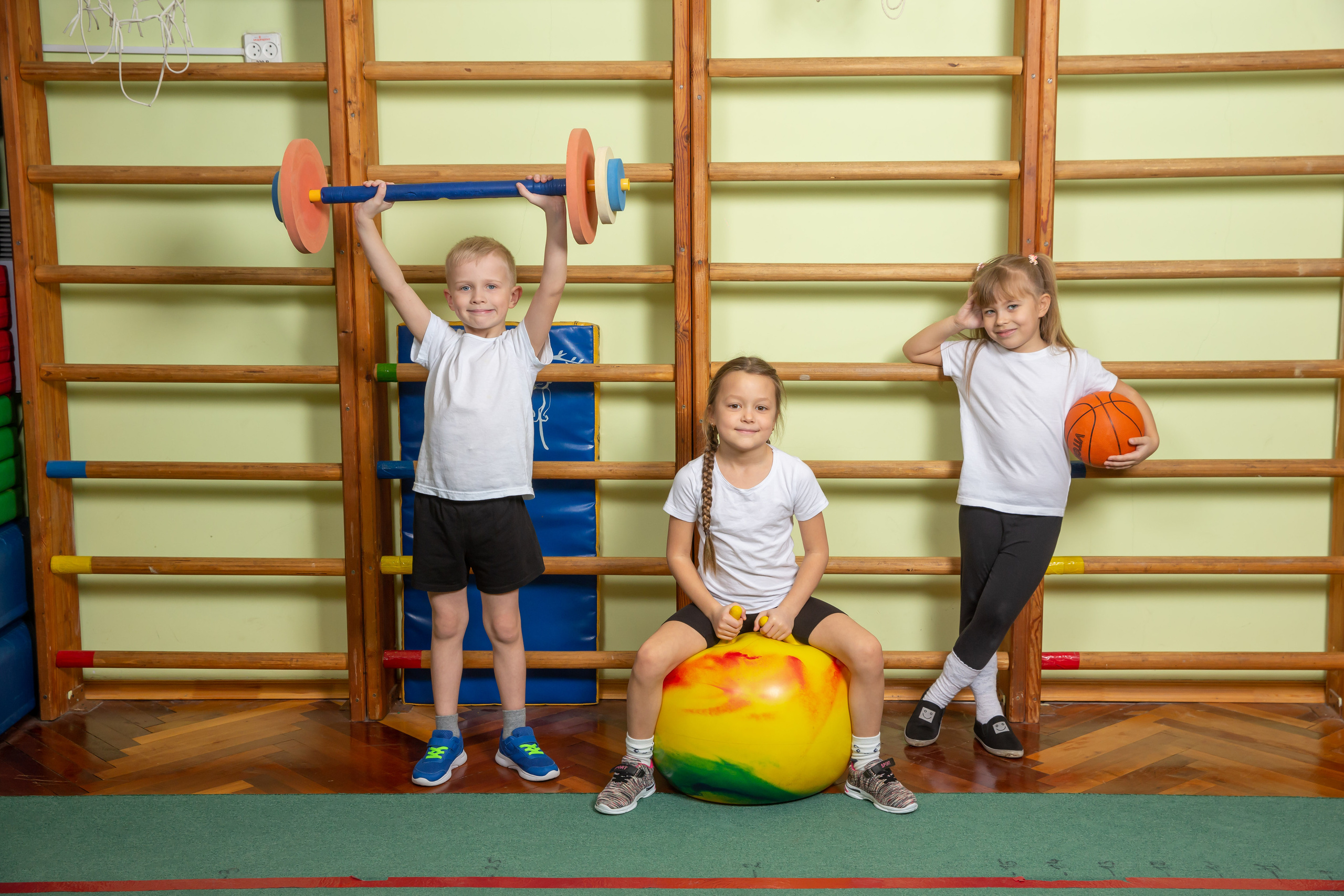 Школьные и детсадовские фотокниги. Фотограф ваших чувств в Санкт-Петербурге