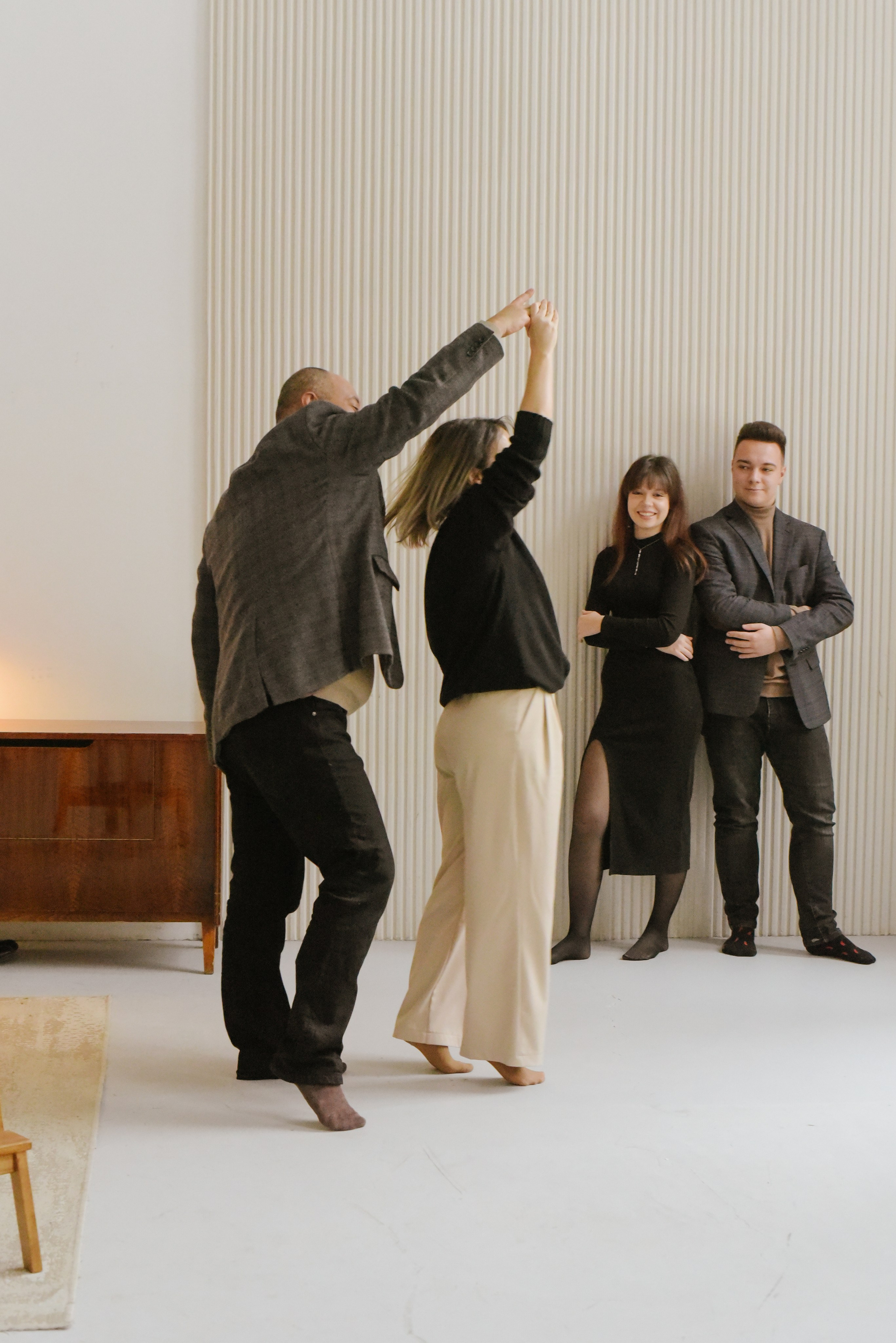 Молодые родители и взрослые дети. Фотограф Лола Волна, город Москва