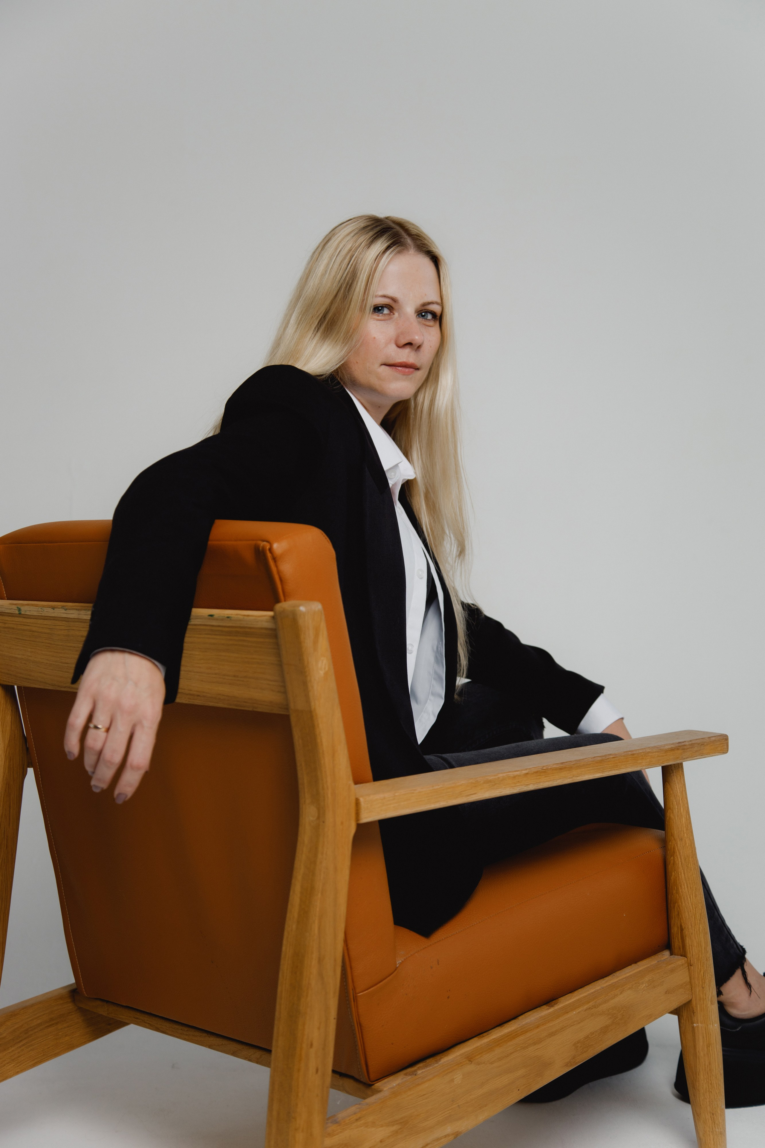 Деловой взгляд, искренняя улыбка. Фотограф в Москве — Ольга Федотова