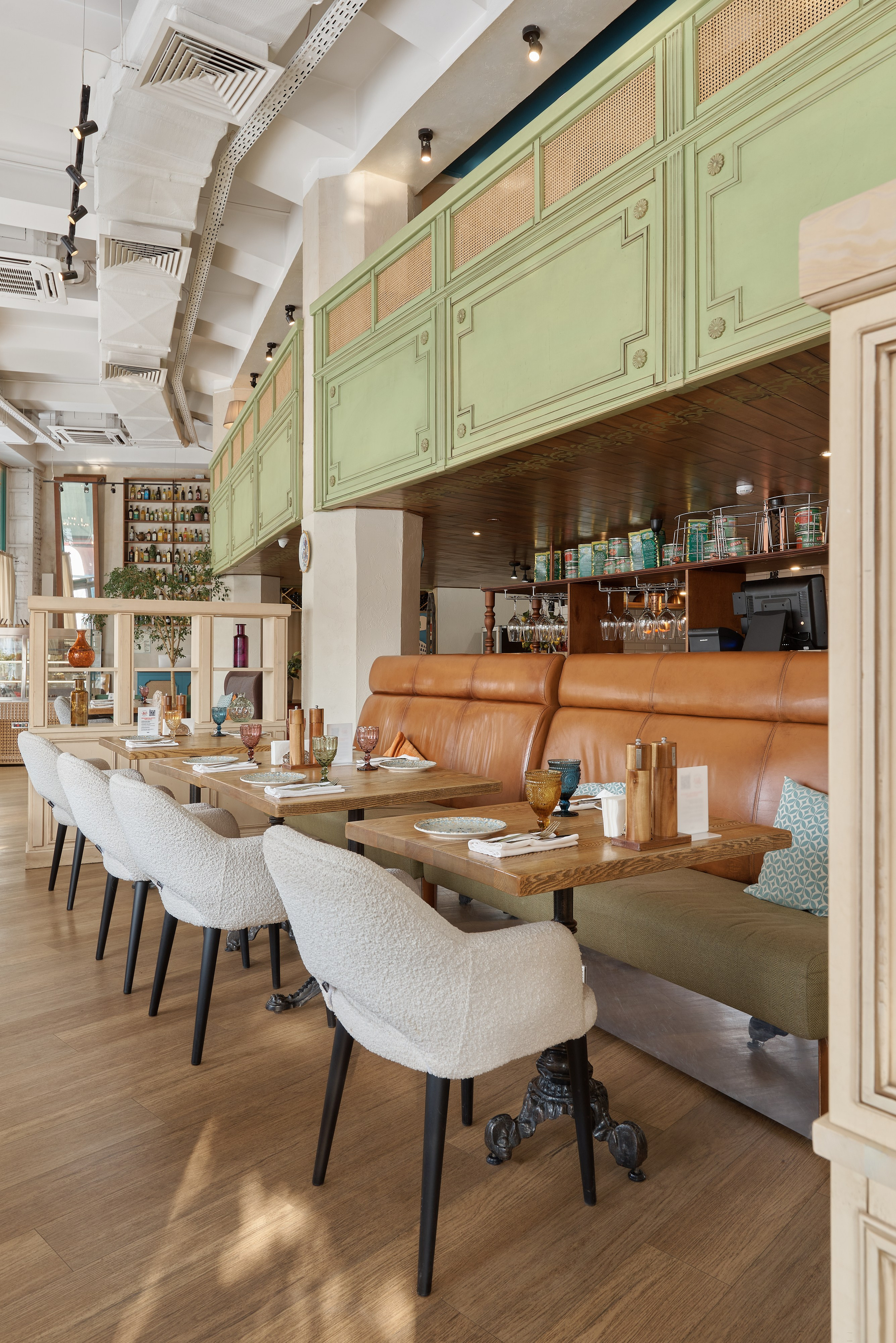 Si! (Екатеринбург). Абросимов Лев интерьерный и архитектурный фотограф