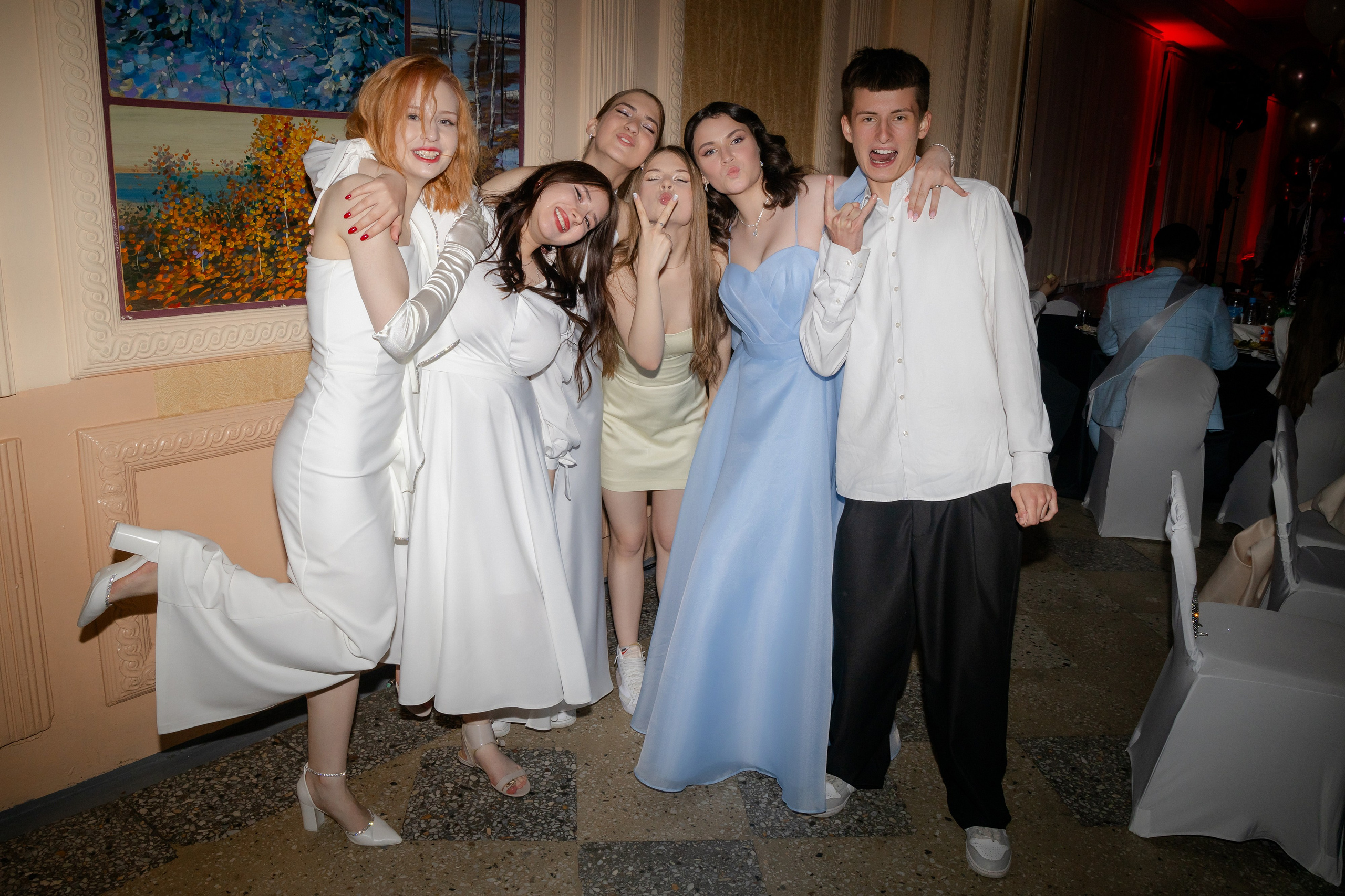 Школьный выпускной 2024 год в Соколе (Минск). Свадебный фотограф в Минске/Беларуси Сергей Спиридонов