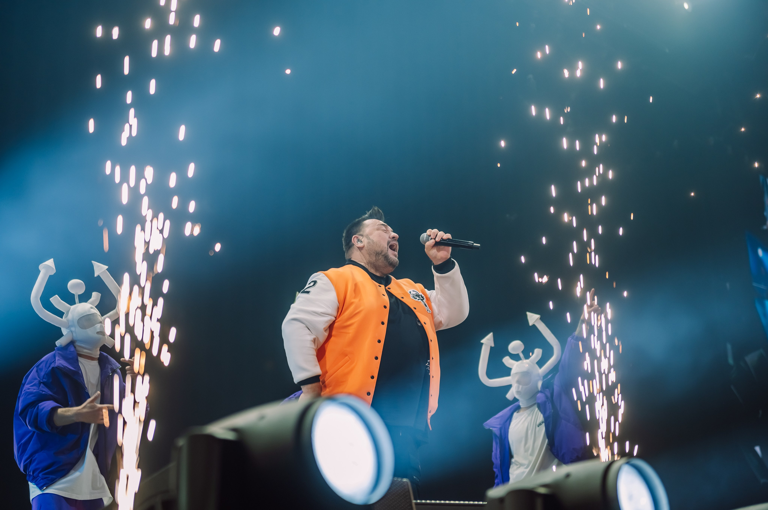 Руки вверх в Ледовом Дворце 15.11.2025. Детский фотограф, семейный фотограф и репортажи в Кемерово