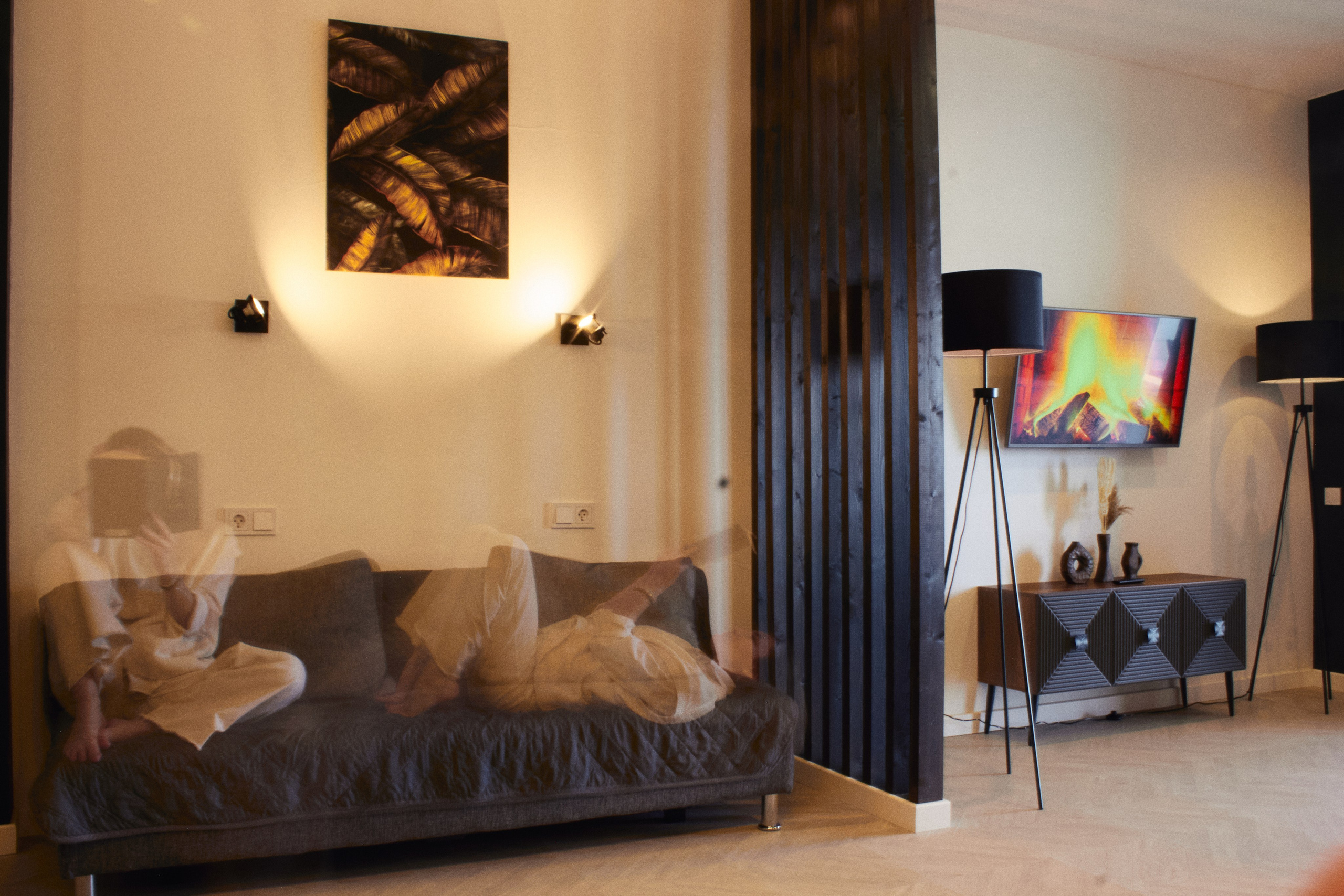 Интерьерная съёмка. Живые фото в Крыму | Фотограф Роман Скрипкин | Искренние фотографии без поз и суеты