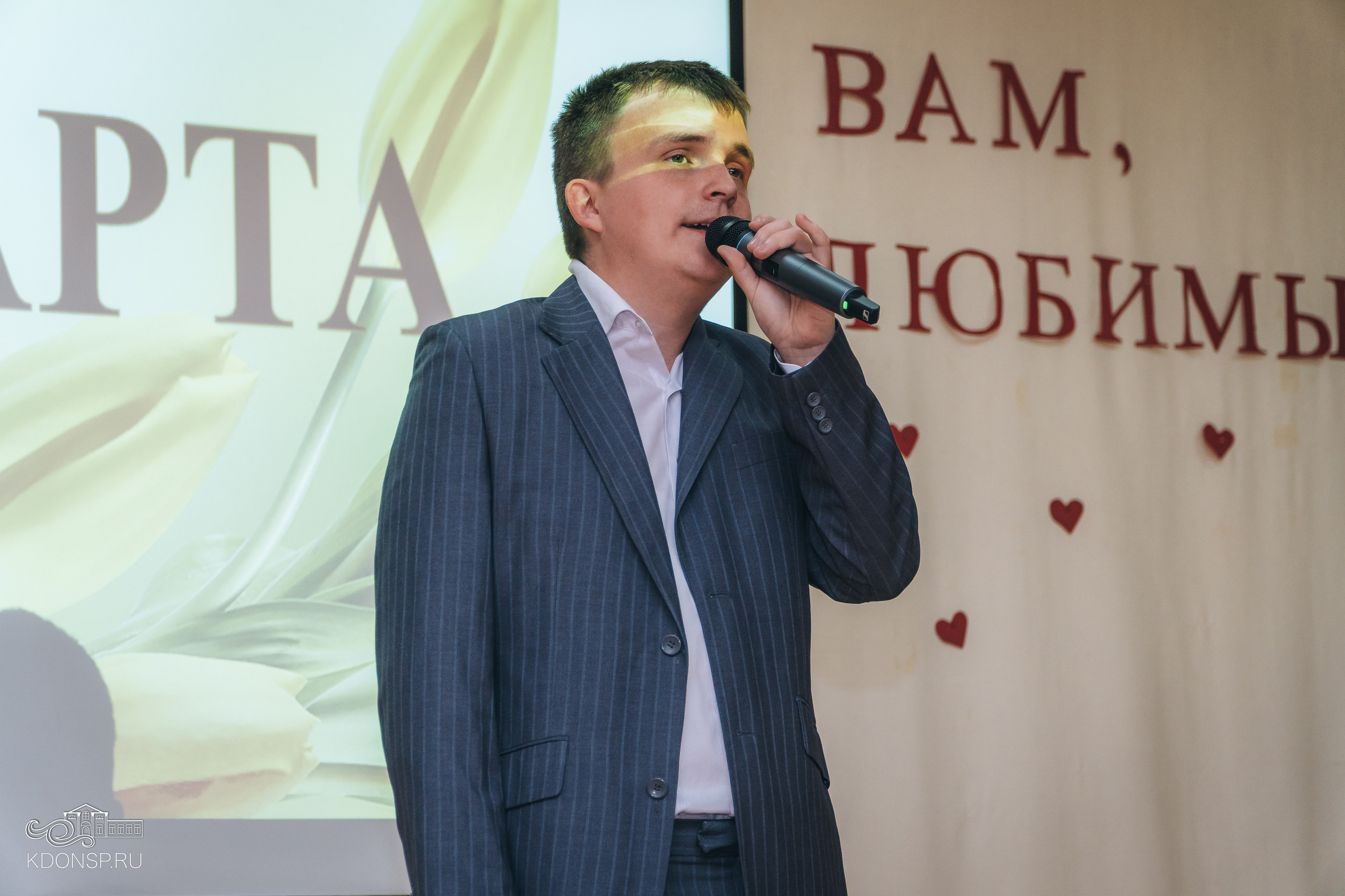 В преддверии праздника весны. Новотитаровский Дом культуры