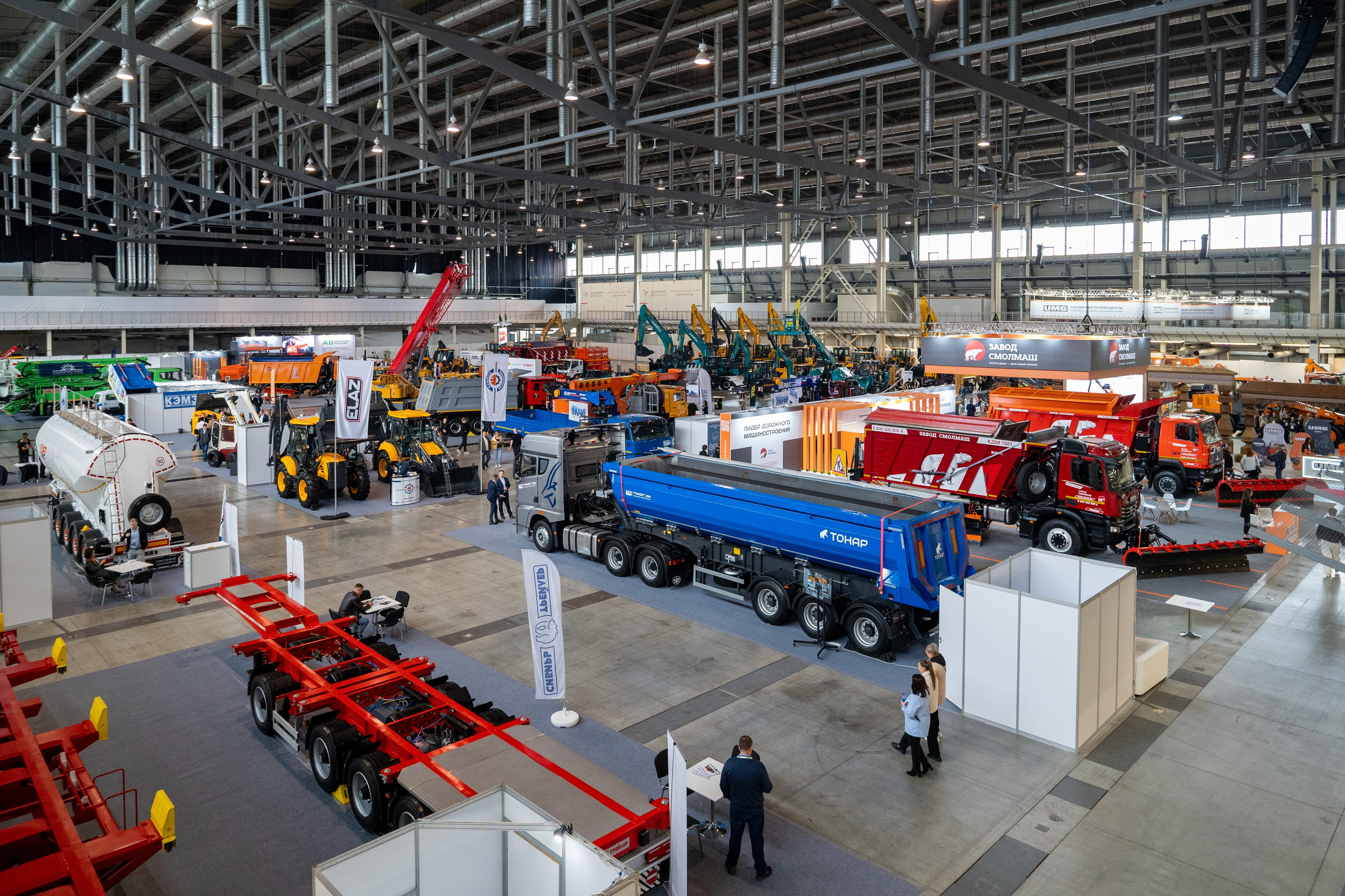 А8 Машины России 2025: Международная выставка специальной и коммерческой техники. Фотограф в Екатеринбурге Юрий Кутаев