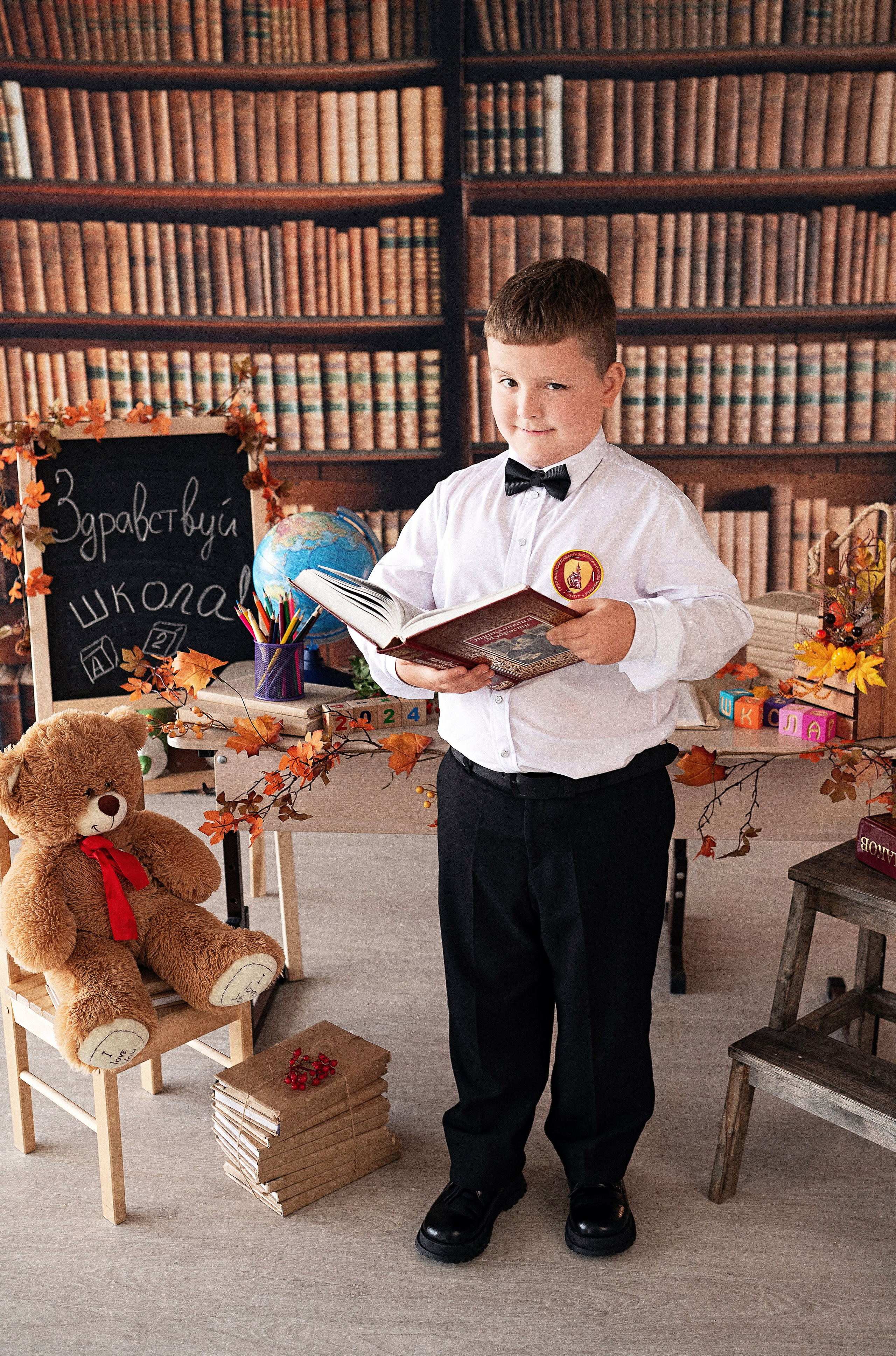 Школьный фотограф в Нефтеюганске.