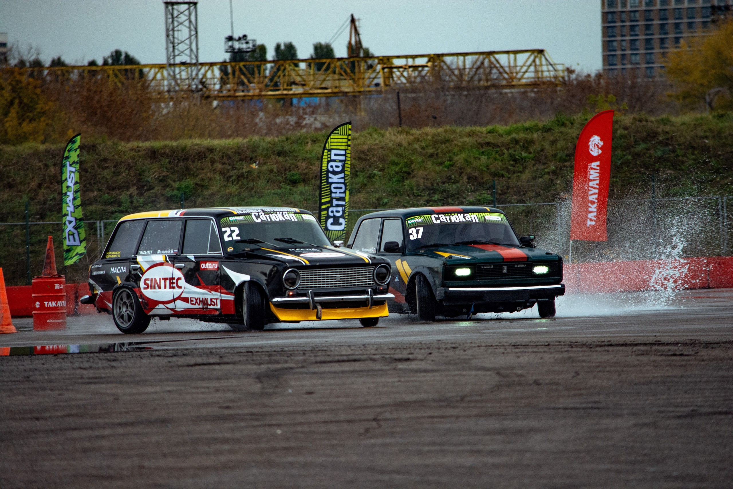 Auto. Фотограф Евгения Саботаж в г. Москва