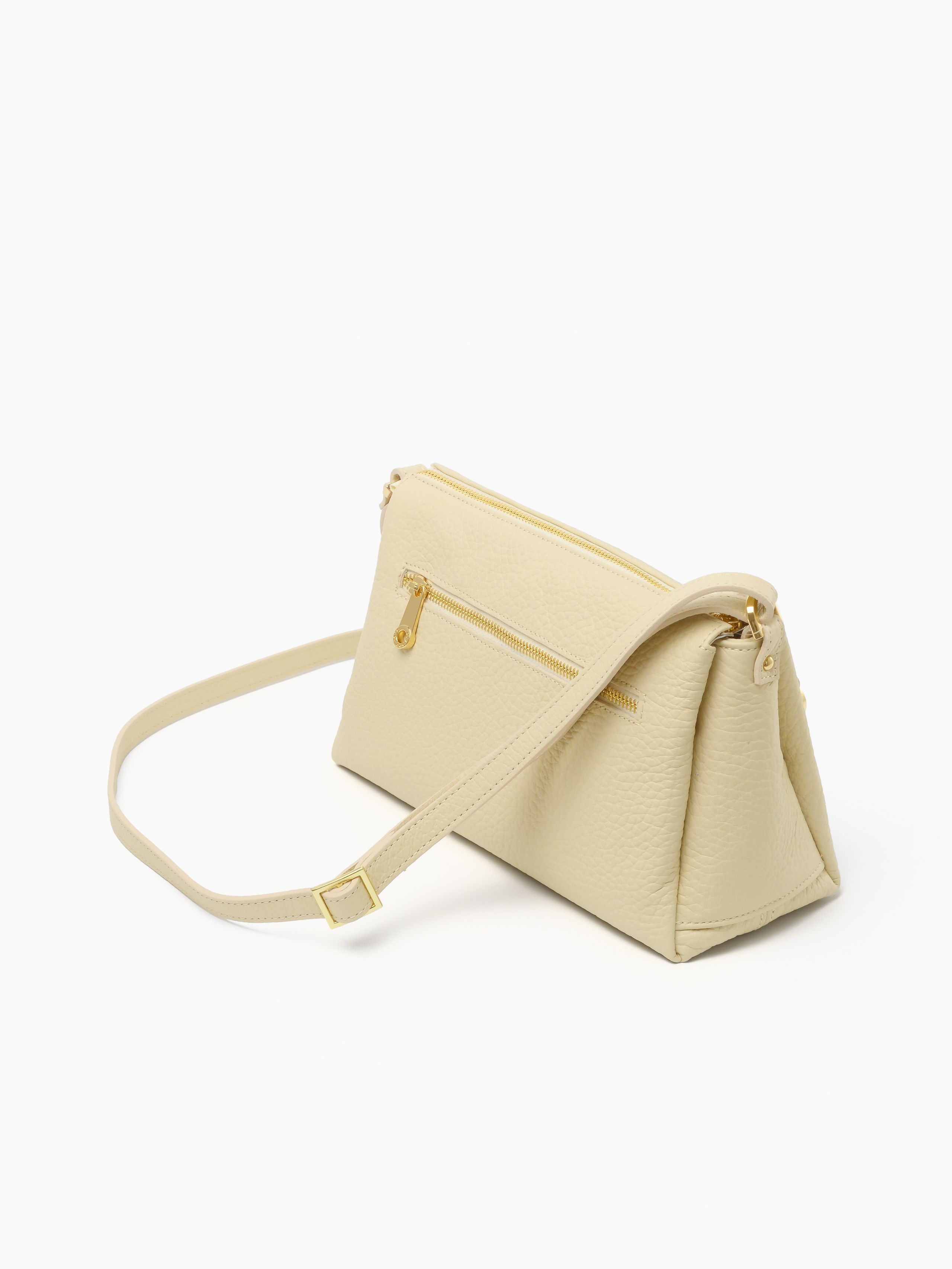 Сумки. Предметный фотограф, инфографика и видео в Санкт-Петербурге