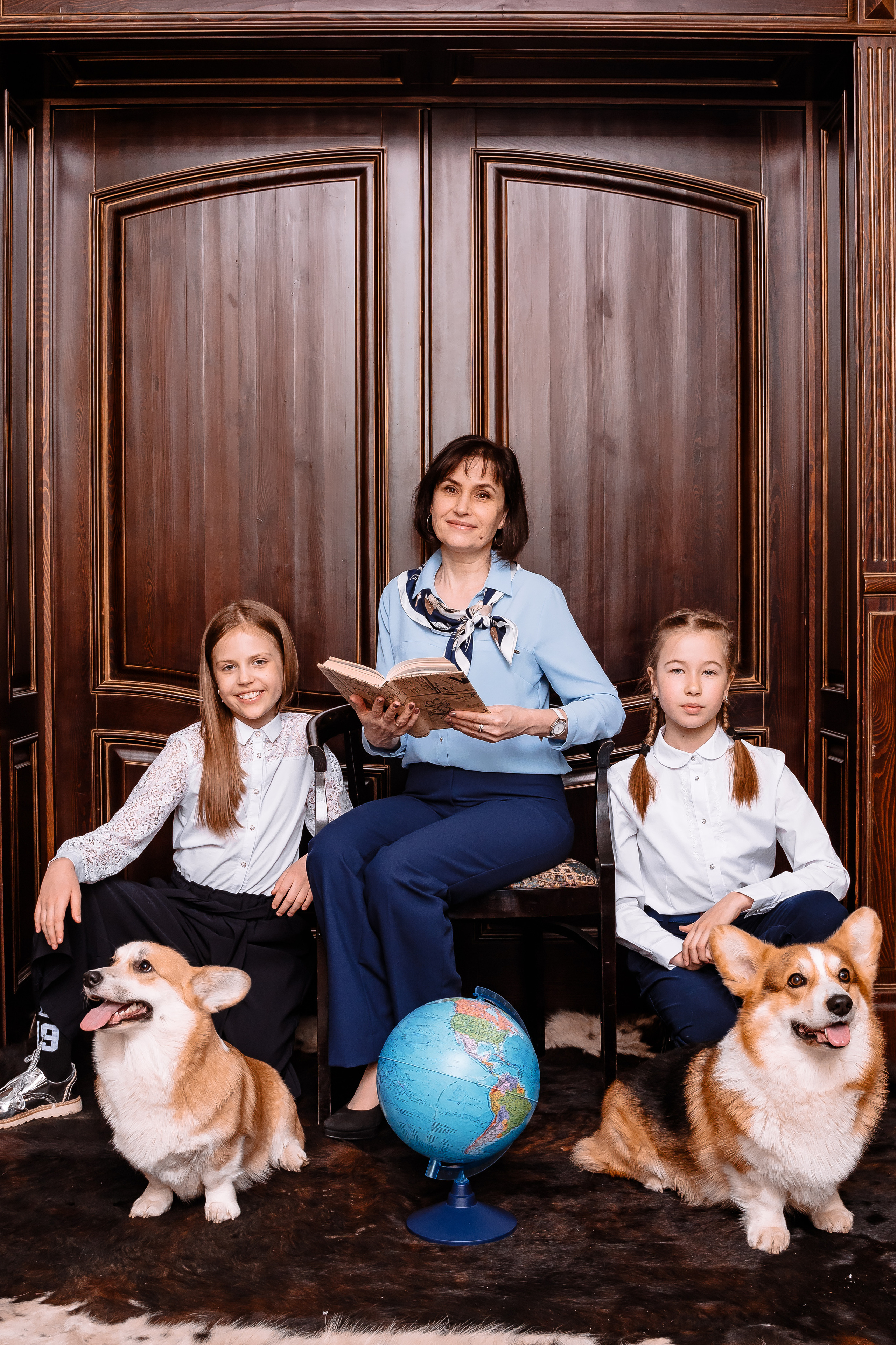 Питомник корги 2022. Модель подросток Кристина Шэр в Москве