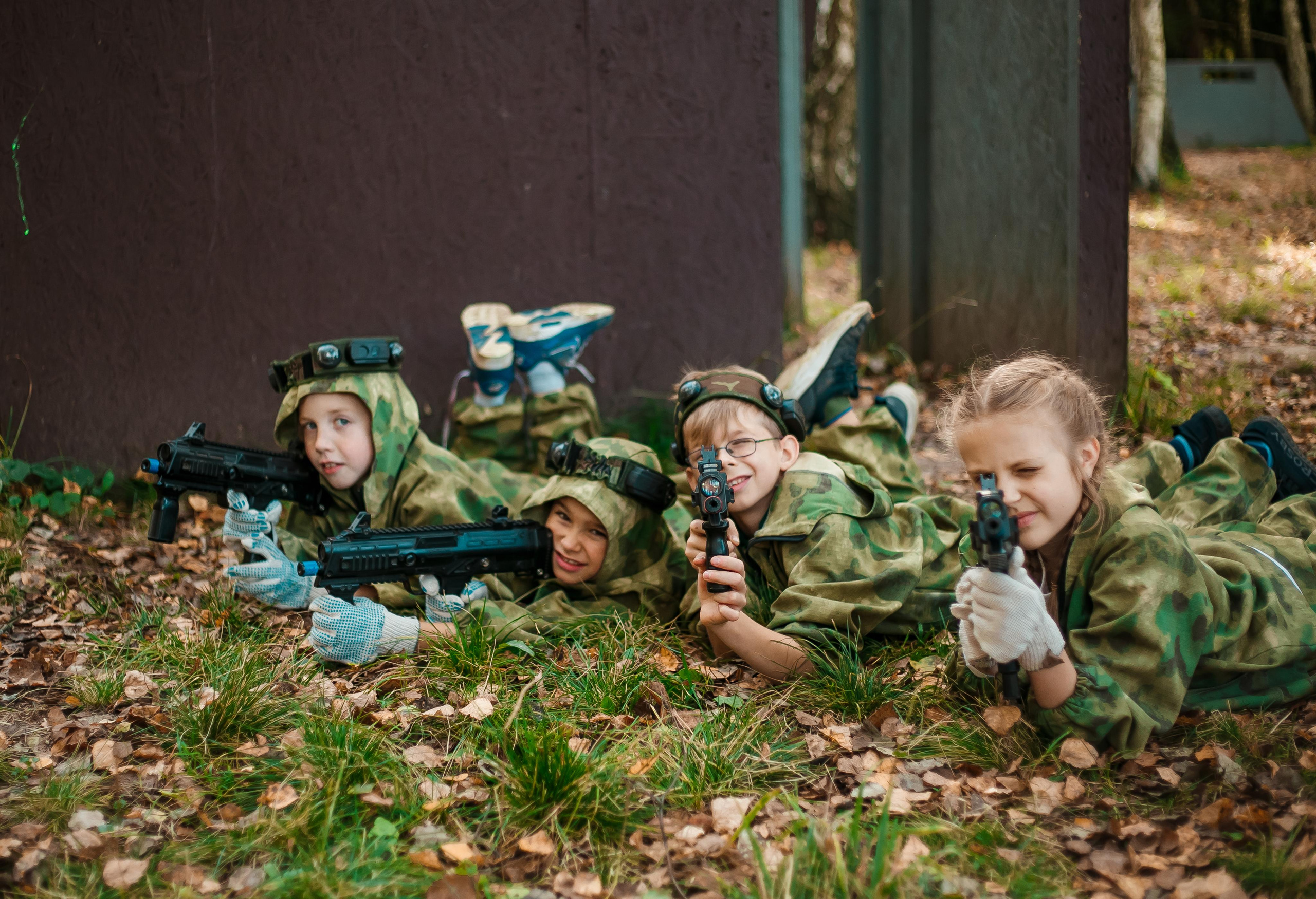 Пейнтбол клуб. Модель подросток Кристина Шэр в Москве