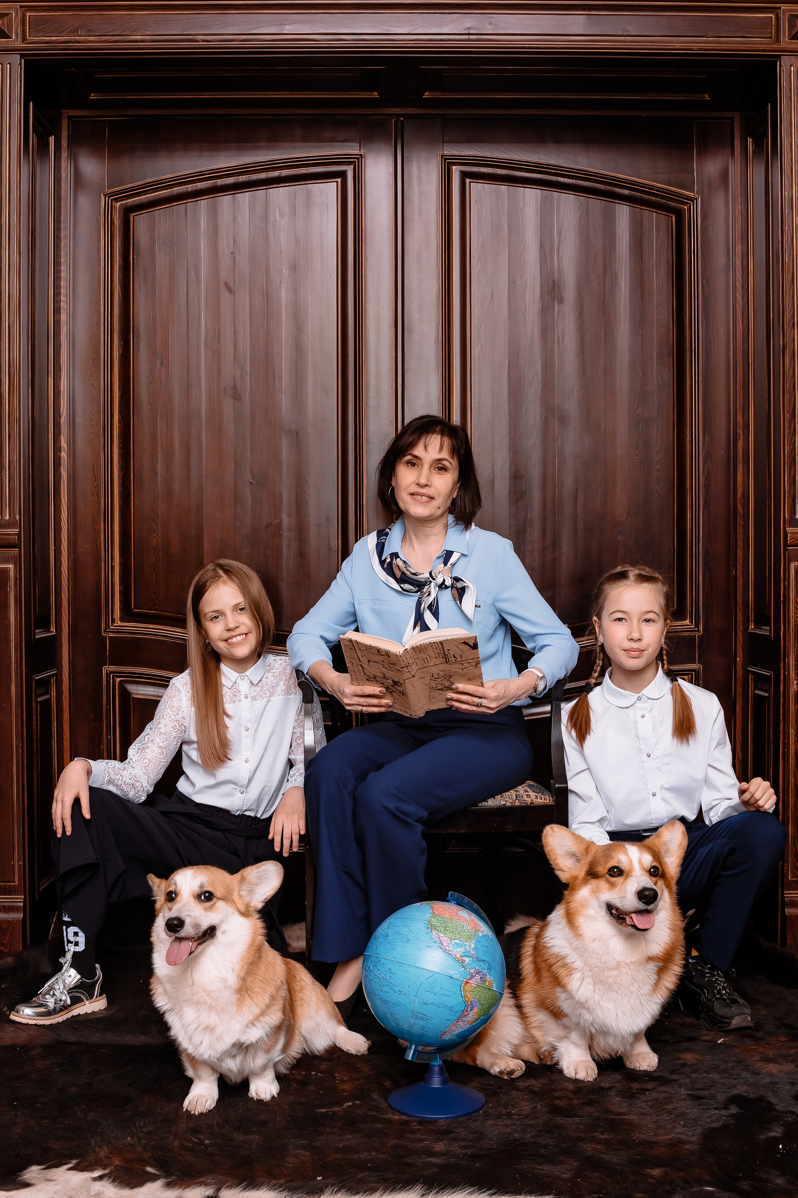 Питомник корги 2022. Модель подросток Кристина Шэр в Москве