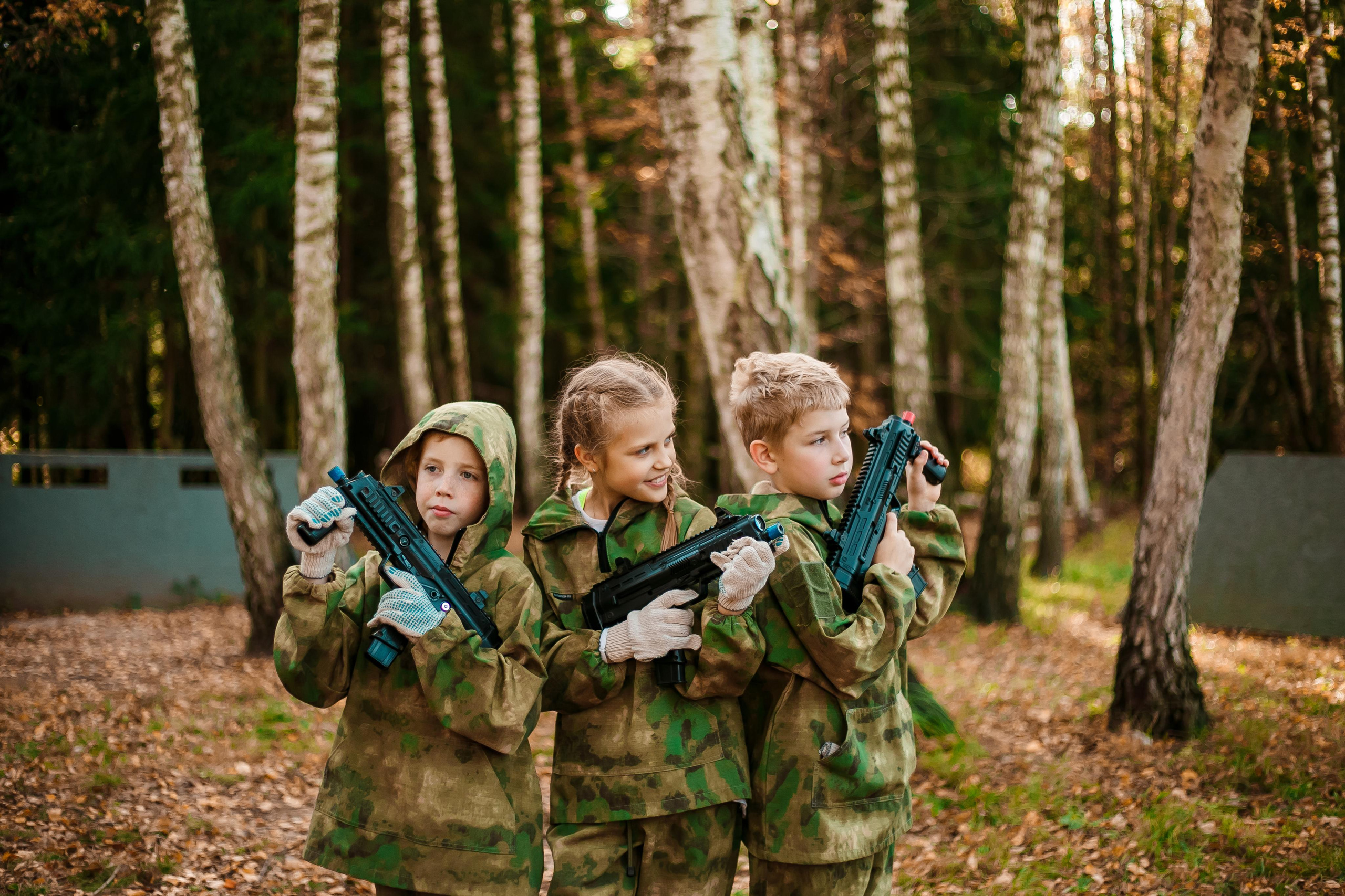 Пейнтбол клуб. Модель подросток Кристина Шэр в Москве