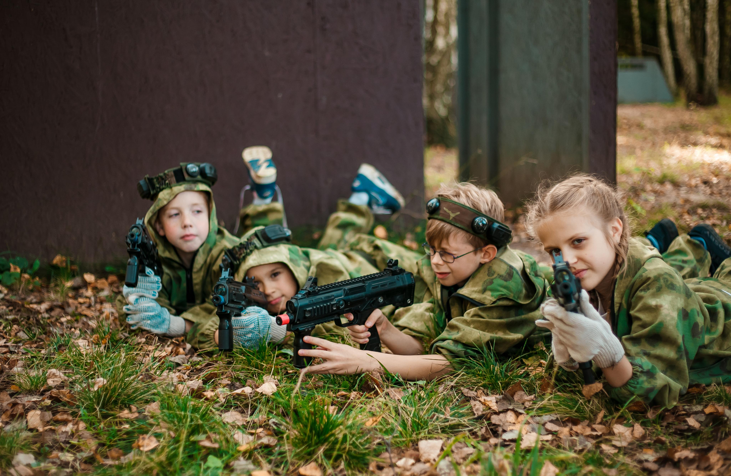 Пейнтбол клуб. Модель подросток Кристина Шэр в Москве