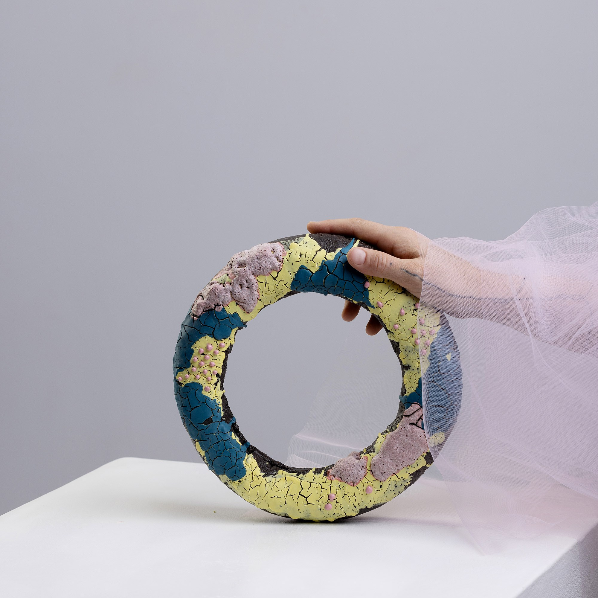 Арлекин. Художник керамист Вика Уйстрайх