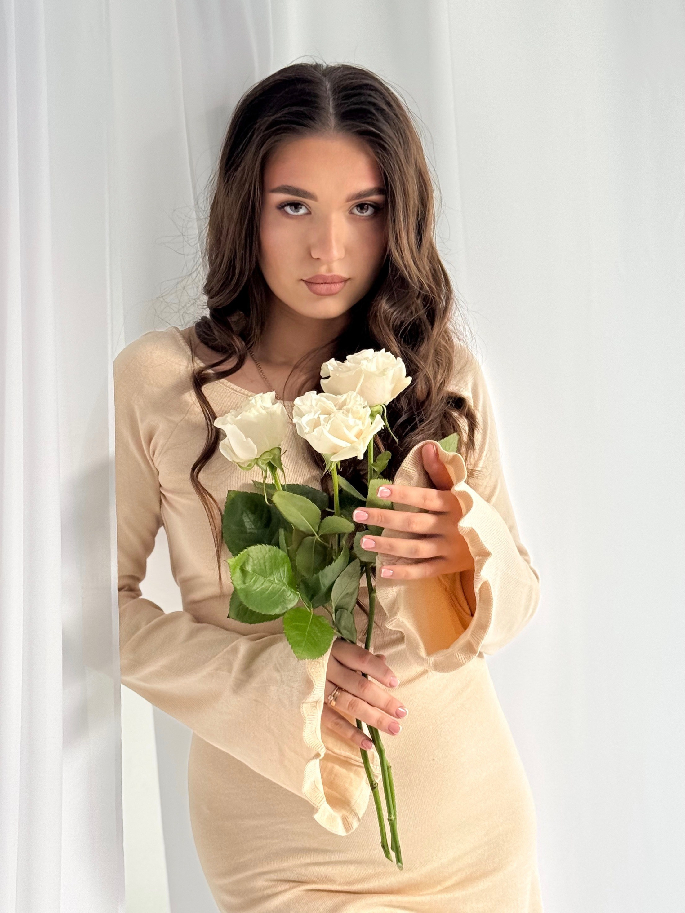 Съёмка в студии. Мобильный фотограф в Омске