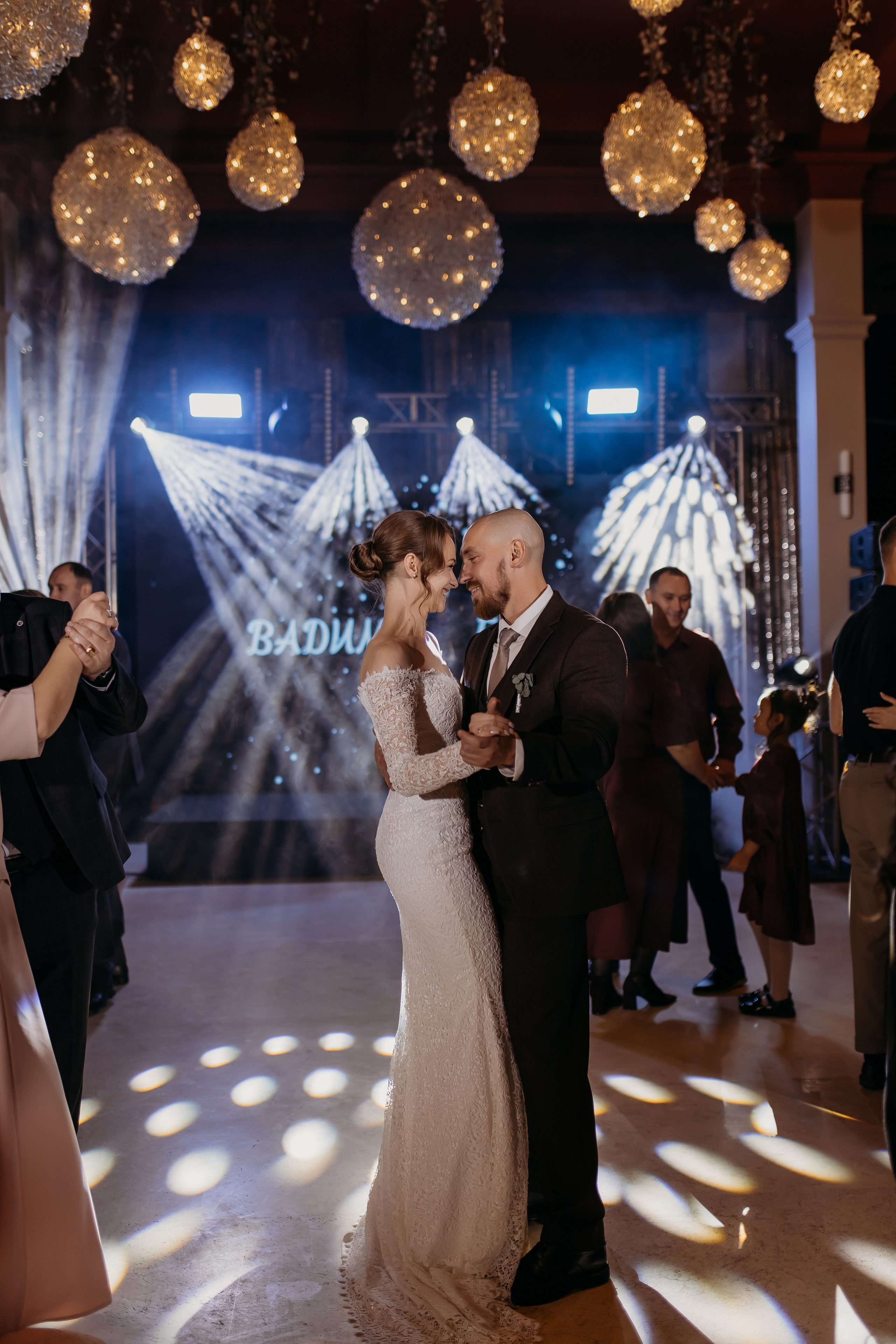 Вадим и Ксения. Фотограф Тимербаева Алина г. Сургут