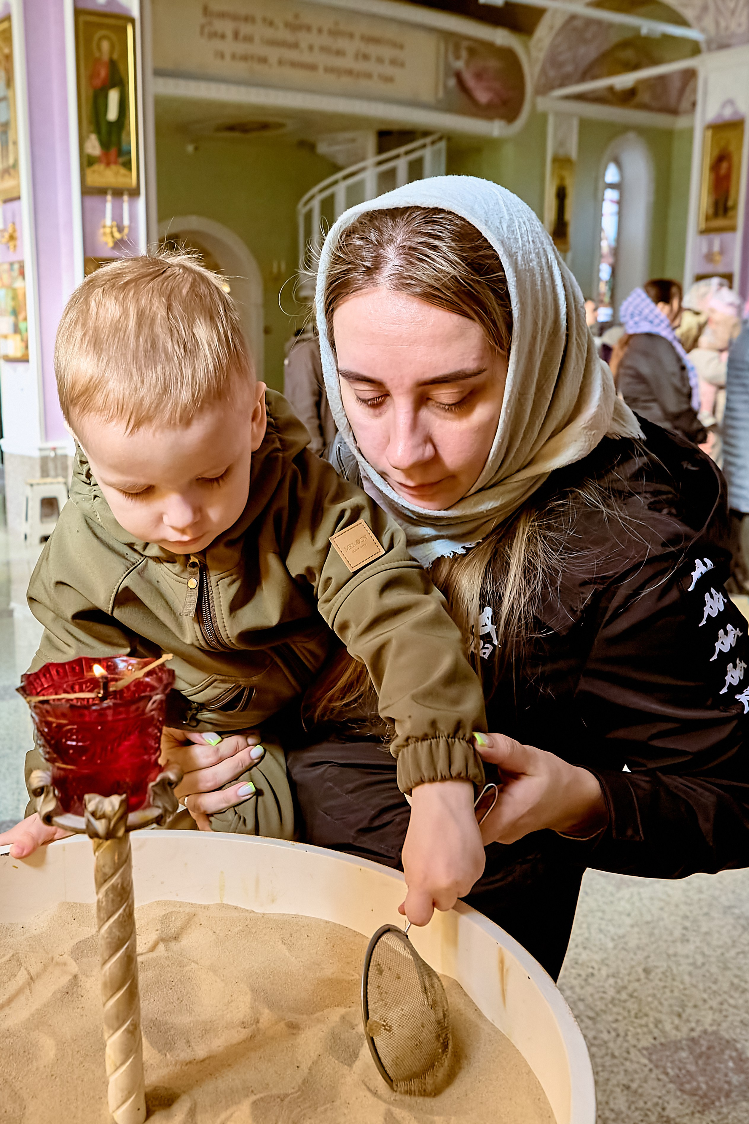 Фотографии детей в храме. Г.Дзержинск храм пророка Божия Илии