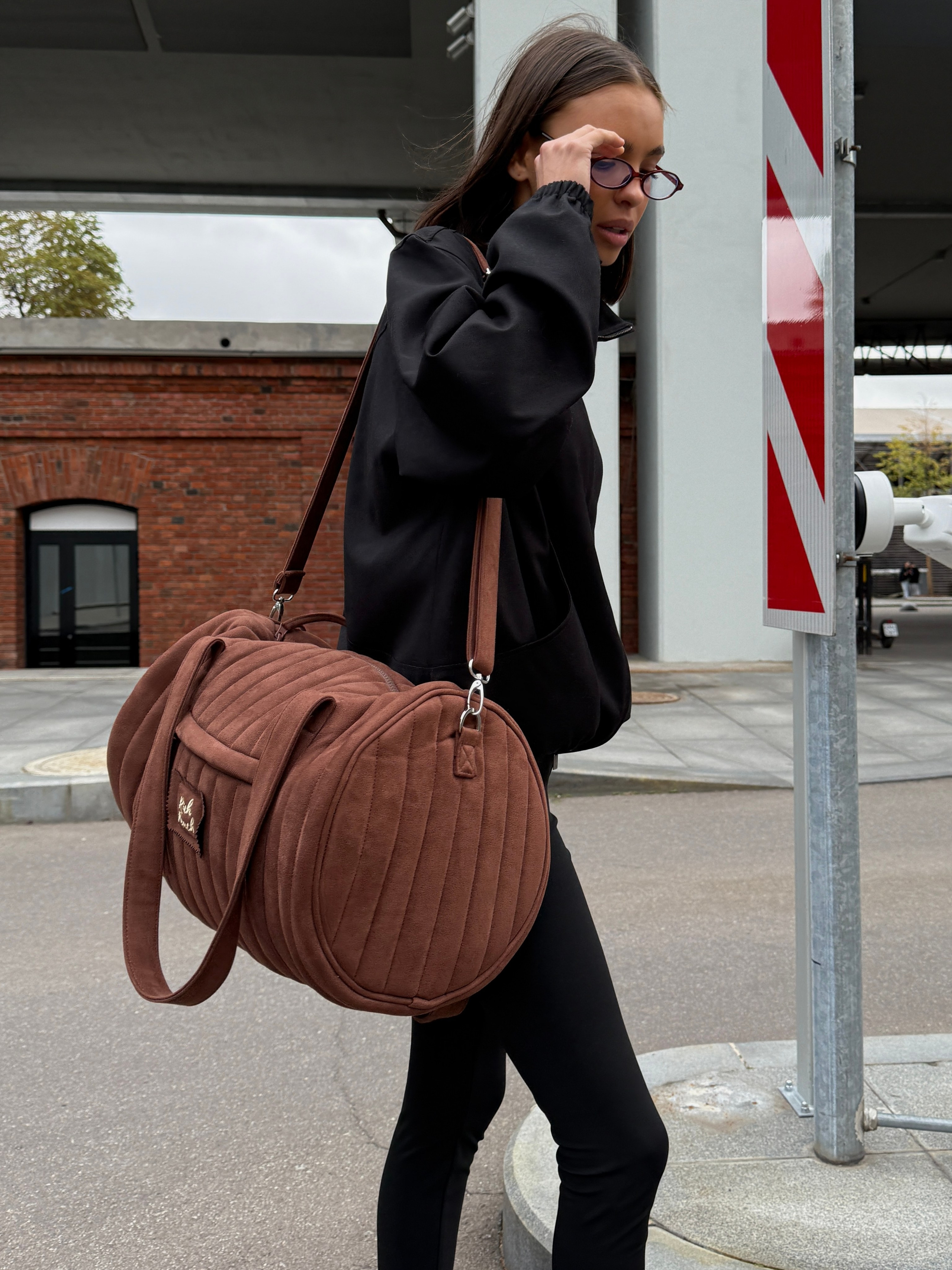 Rich peach. Фотограф для брендов и индивидуальных фотосессий в Москве