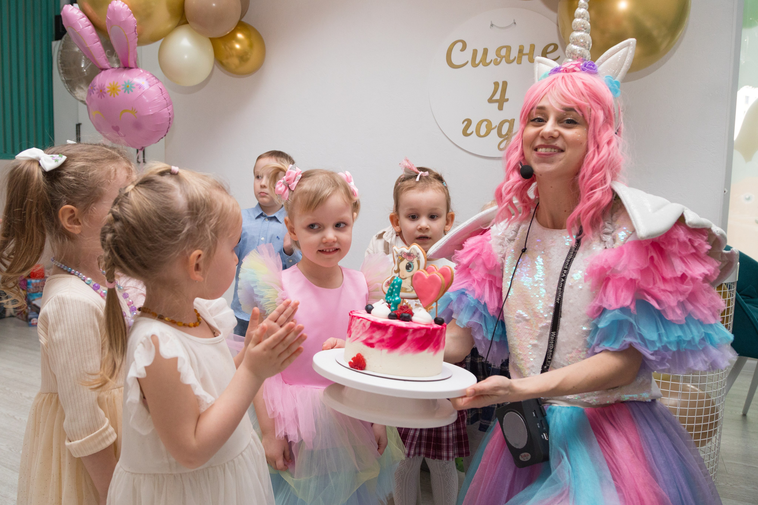 День рождения Сияны, 4 года, детский игровой центр Mimiloft. Детский и контент фотограф Надя Волкова Санкт-Петербург