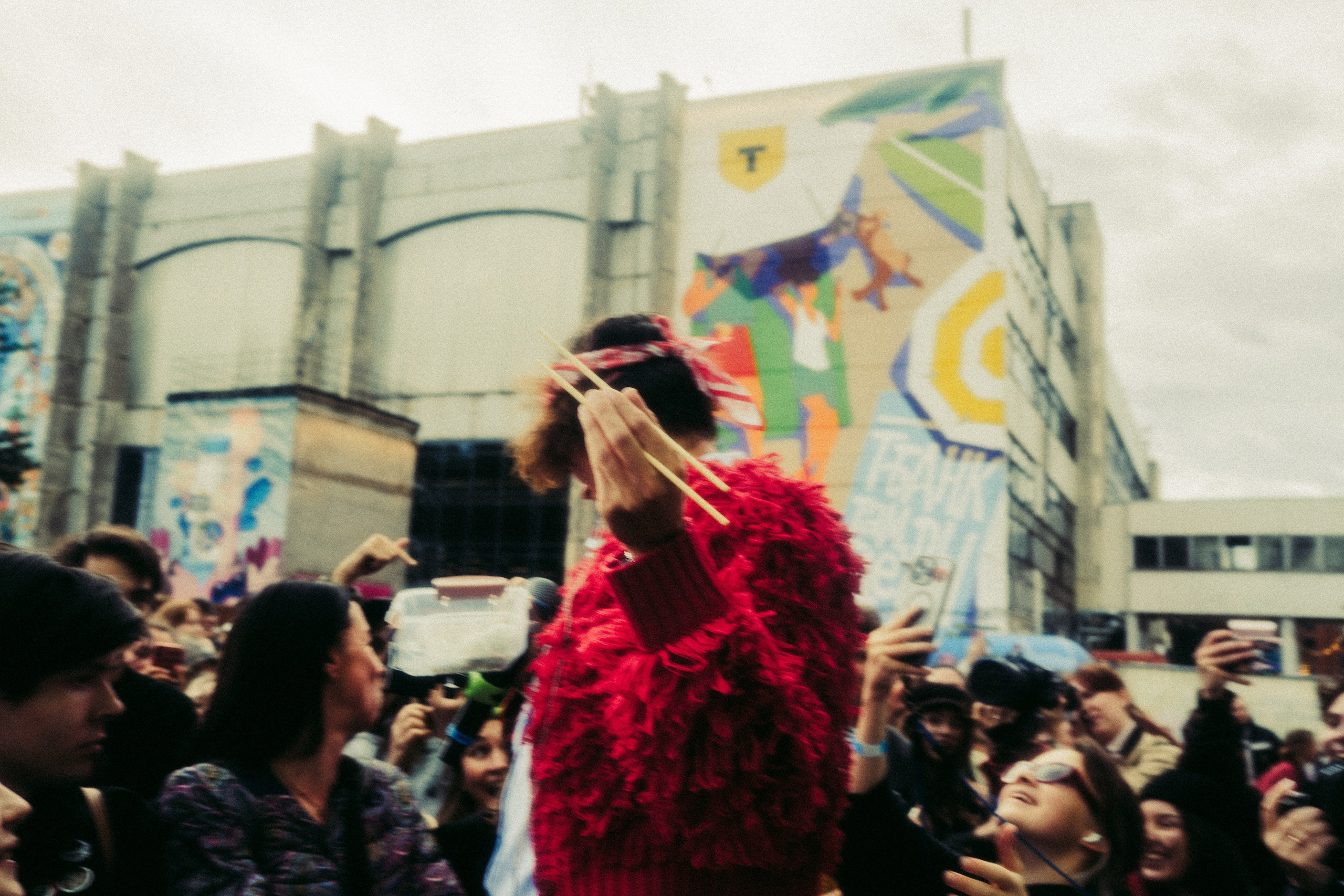 Антон тут рядом. Свадебный фотограф в Санкт-Петербурге Марина Фесенко