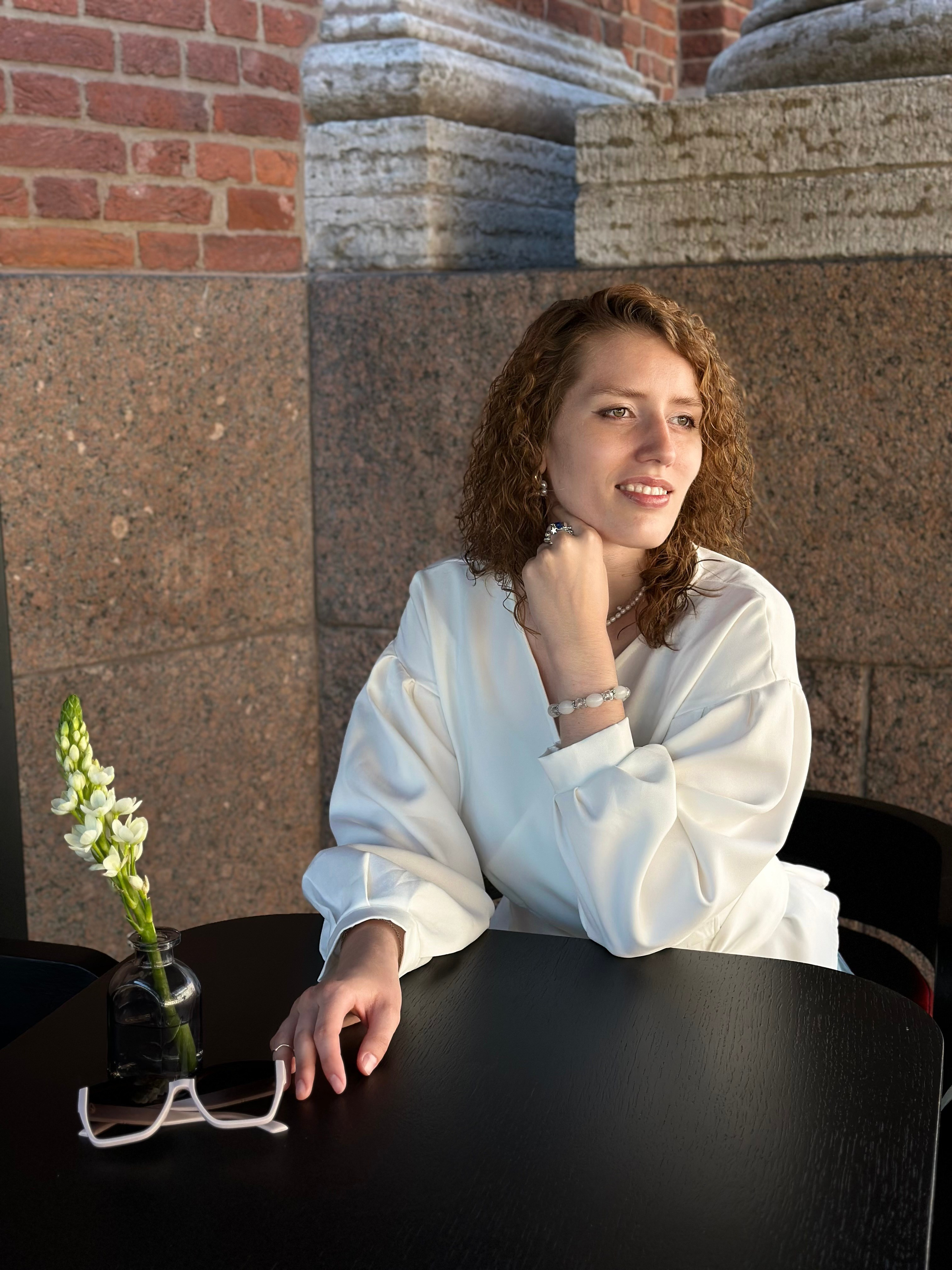 Прогулка по центру. КОНТЕНТ |БРЕНД фотограф Санкт-Петербург — Жанна Олтаржевская