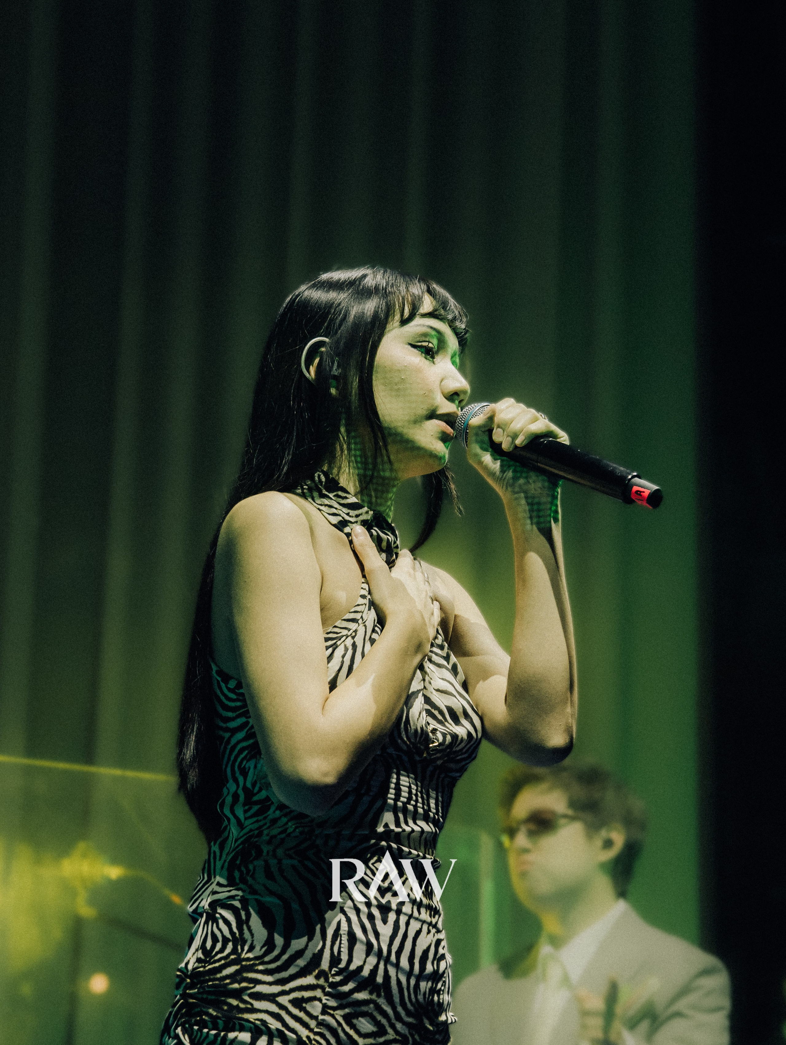 M'Dee Solo Concert. Maksiimiliano Raw фотограф Алматы