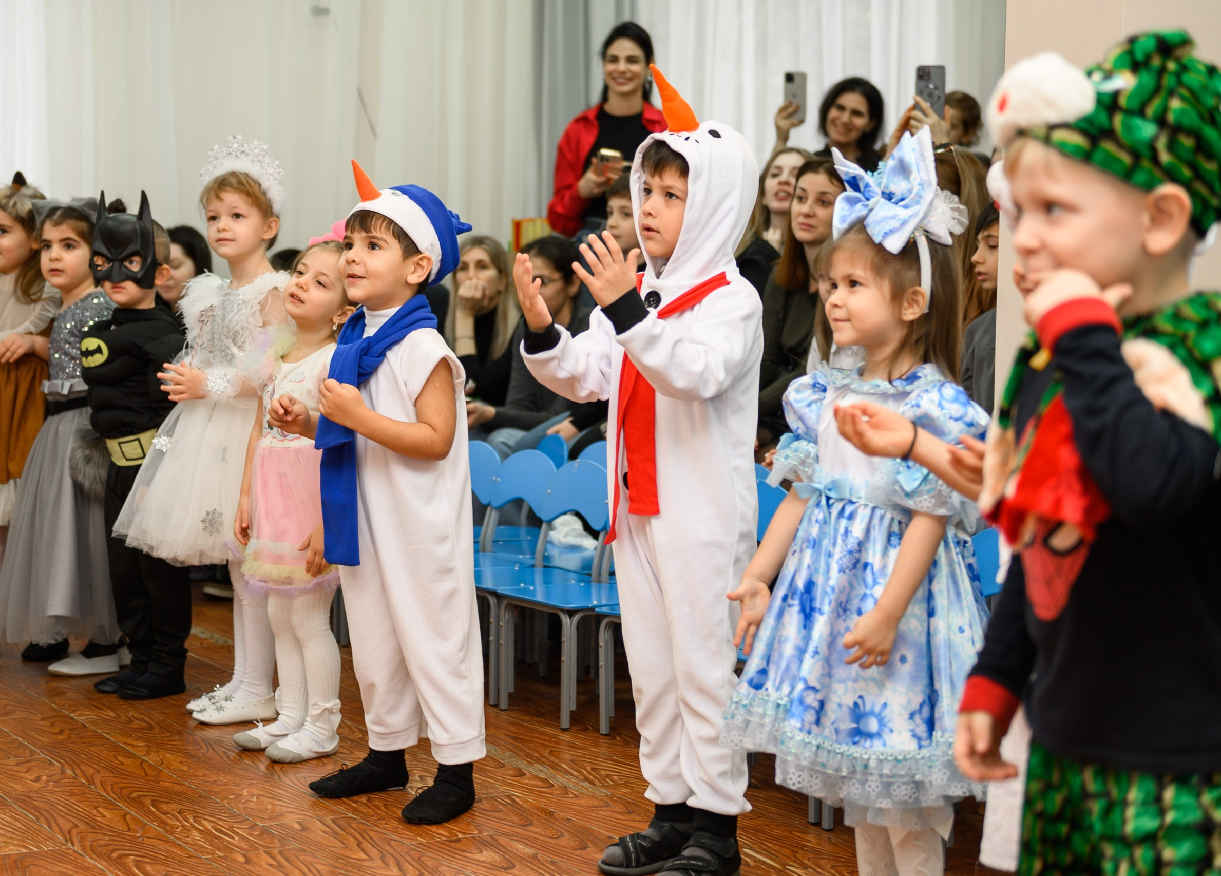 Елка 2025 садик Адлер. Свадебный и семейный фотограф София Невская