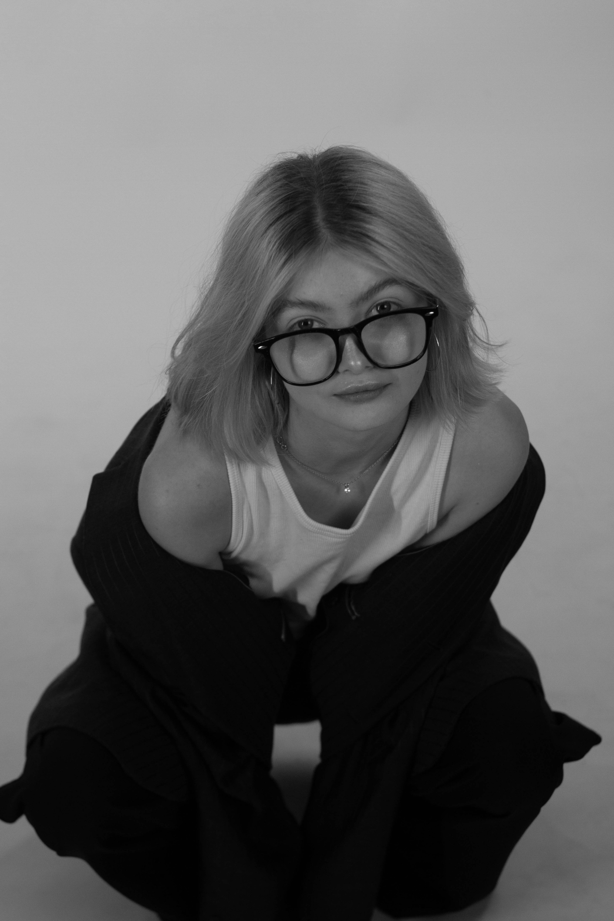 Лина фотостудия чб. Креативный фотограф Нижний Новгород Никита Корольков