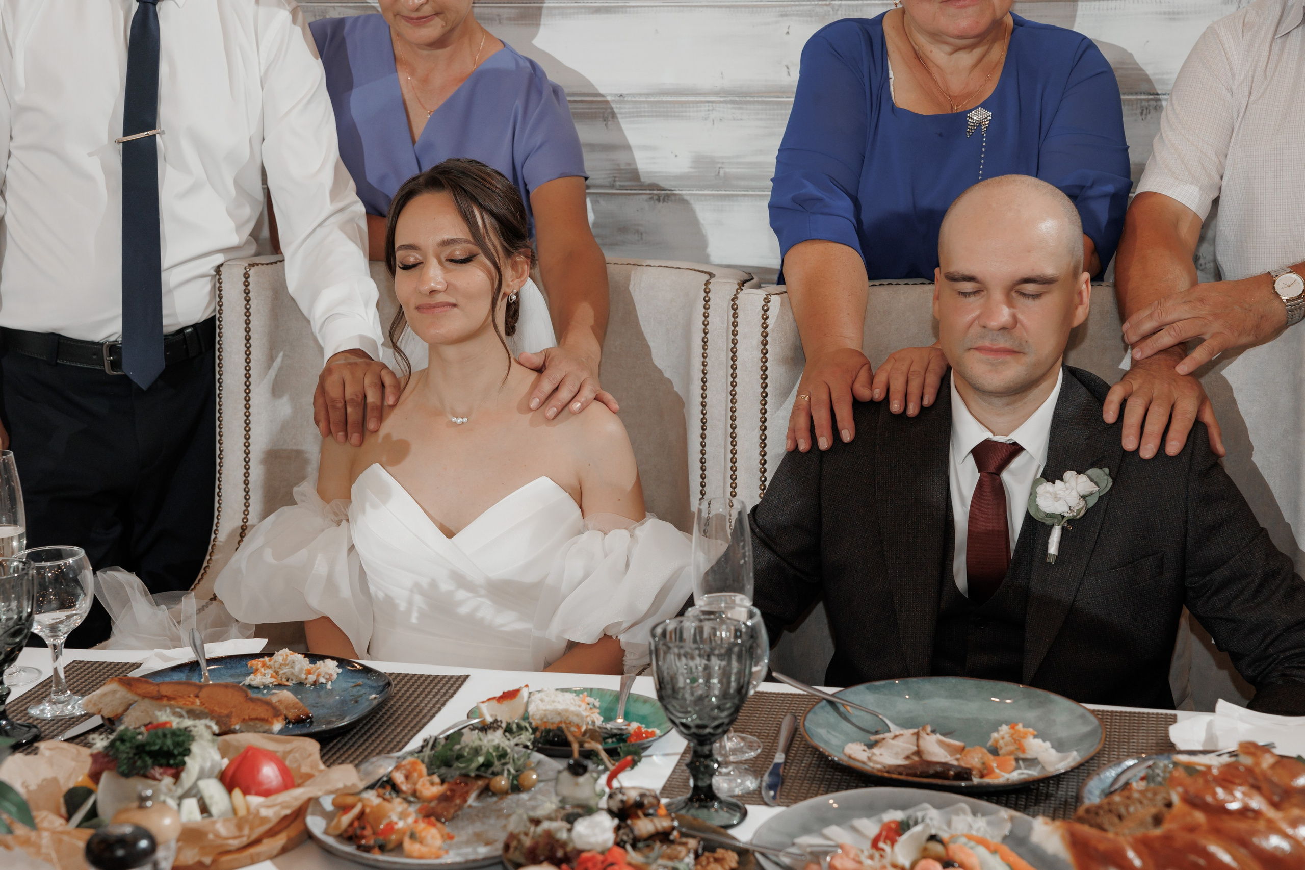 Полина и Дмитрий, загородный клуб «Барин», ЗАГС в г. Пушкино. Свадебный и репортажный фотограф (Москва, Королев и другие)