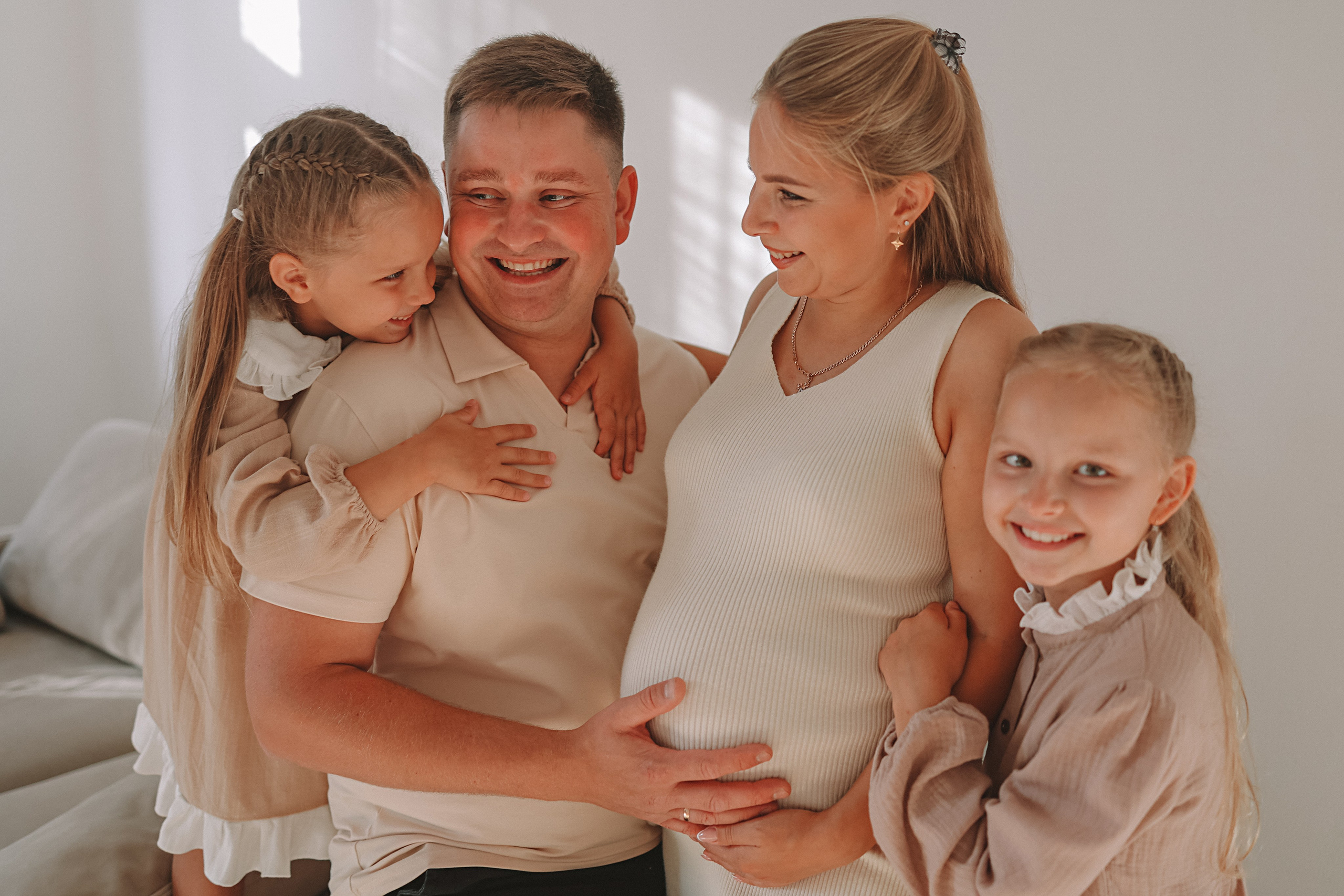 Квартира (беременность). Семейный фотограф Тюмень, фотограф на роды Салмина Мария