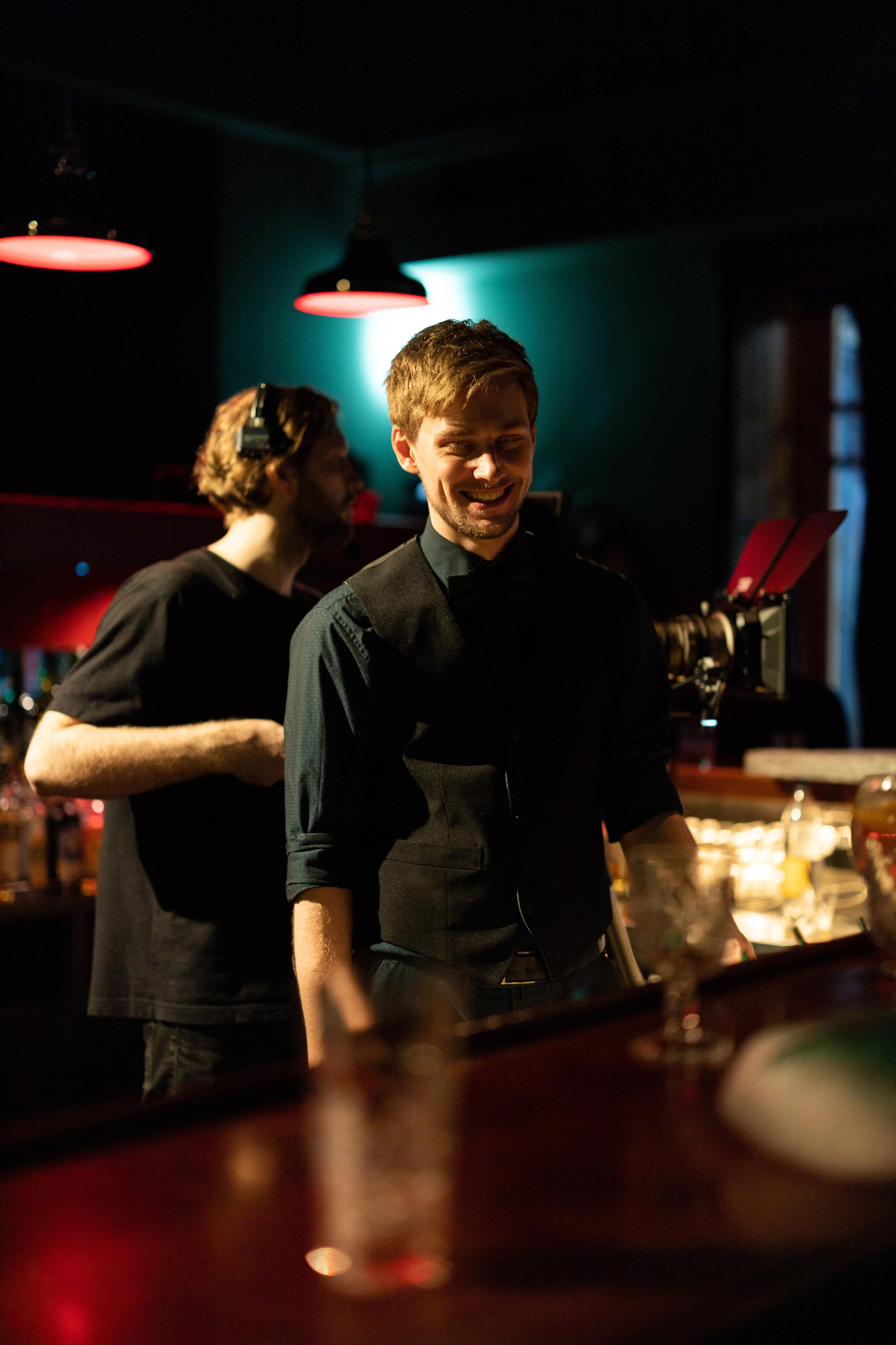 Film backstage. VICTORIA SHU