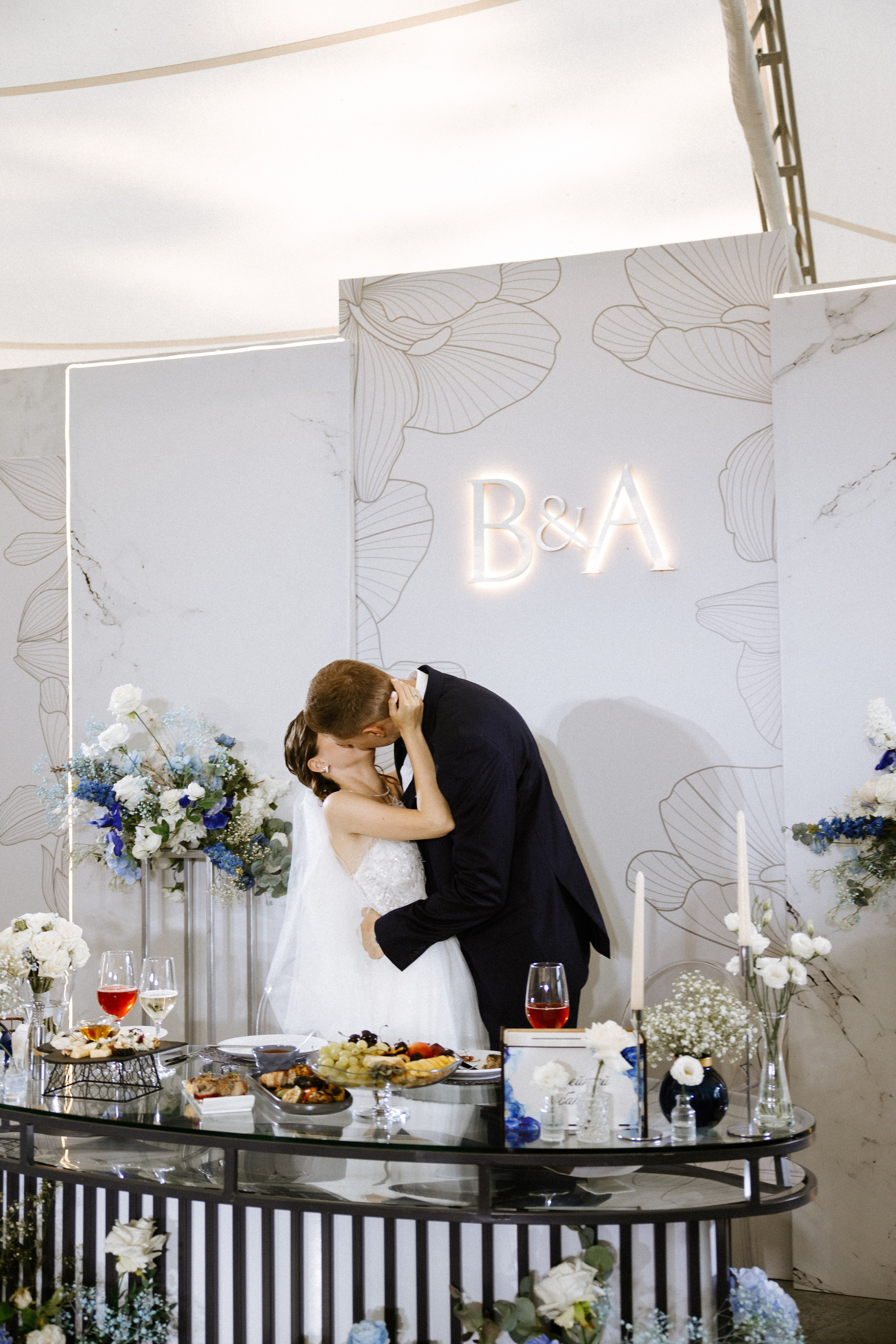 Влад и Арина. Hyatt- шатер Небо. Свадебный фотограф Балчугова Мария Екатеринбург