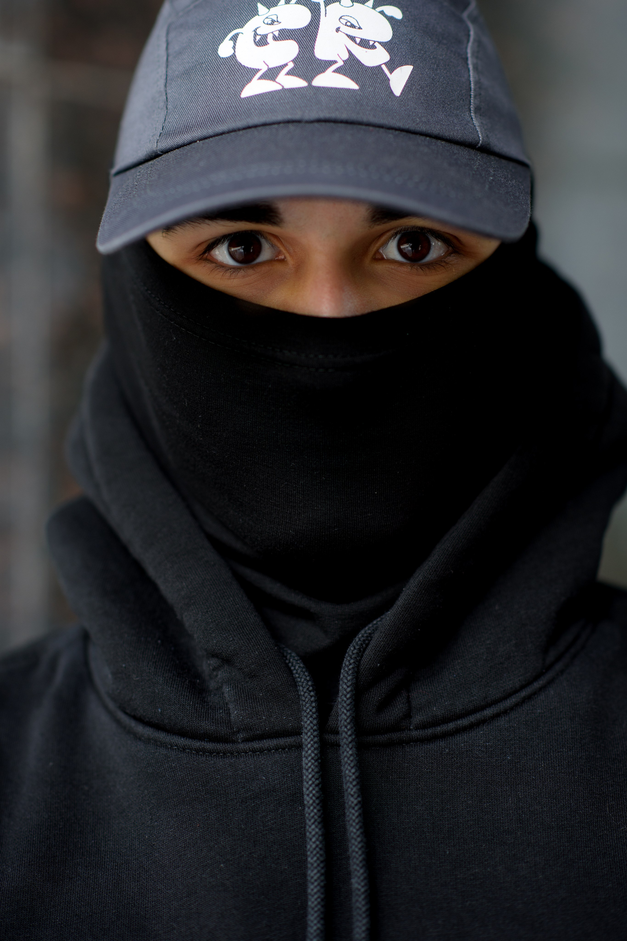 Фотосессия мальчика-подростка в городе. Главная