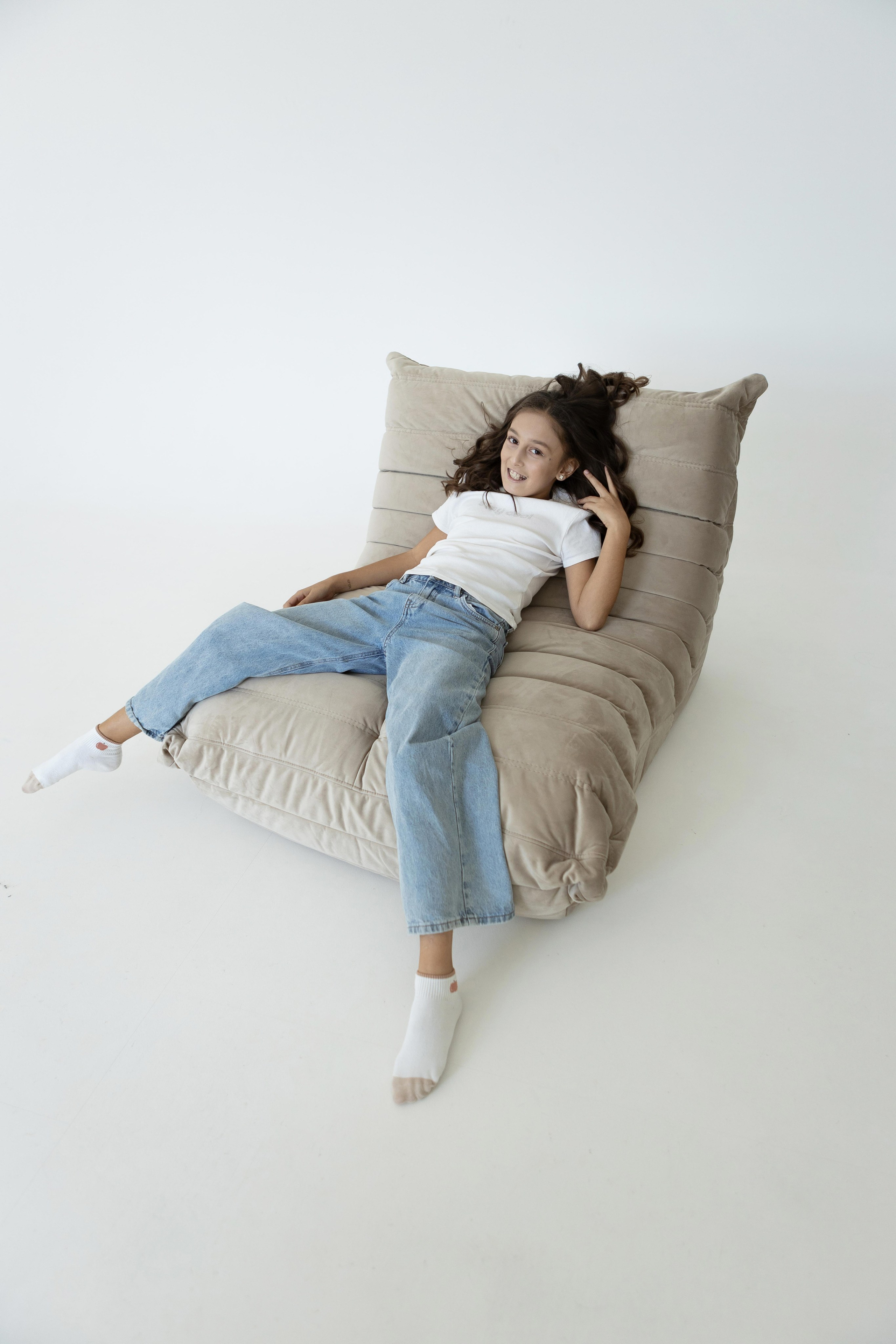 Сестры в студии. Семен Соколов