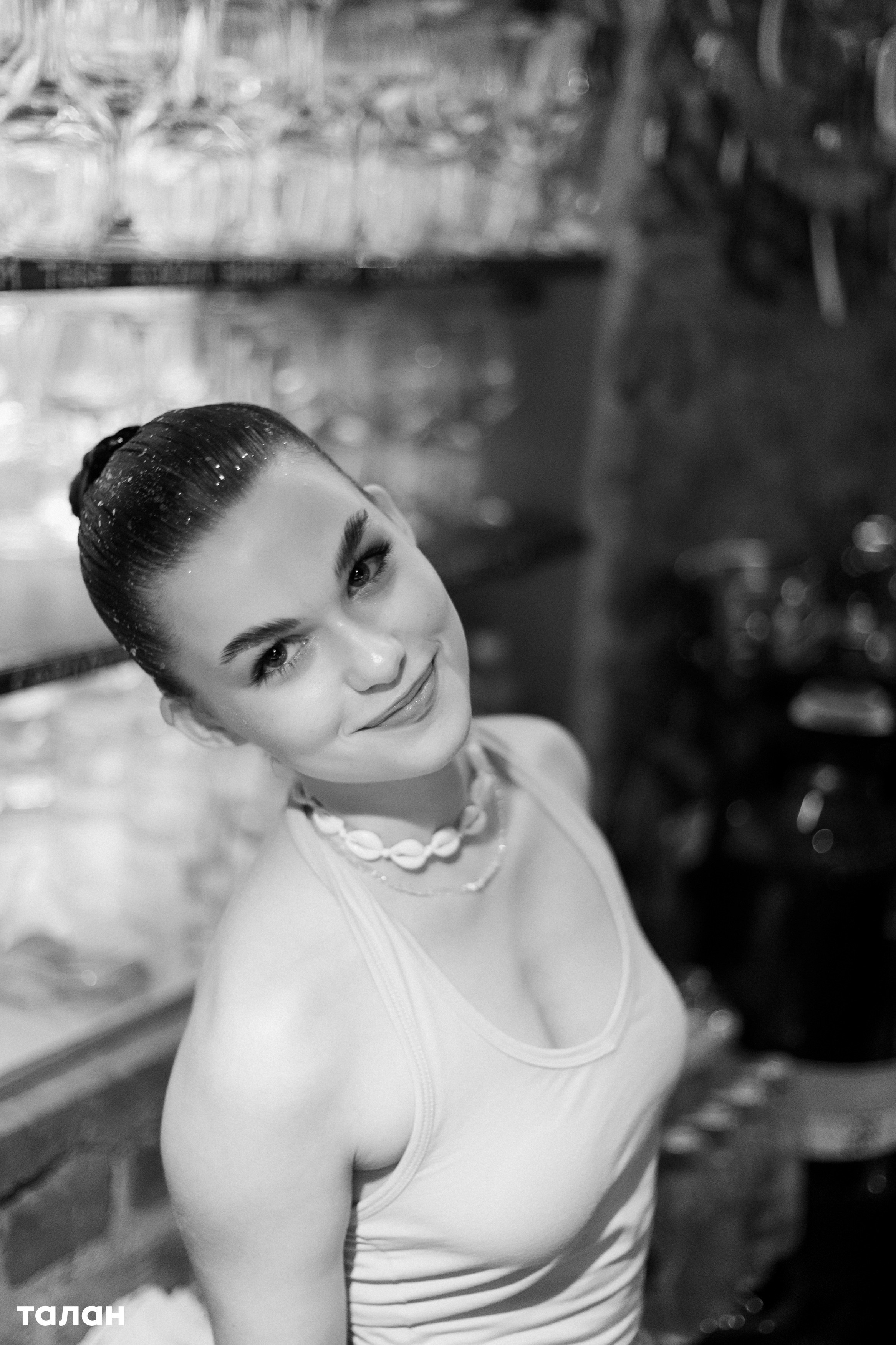 ВИНОТЕКА [бар+магаз] — BIRTHDAY PARTY. СВОИ. ФОТООТЧЕТЫ-СОБЫТИЯ-МЕСТА