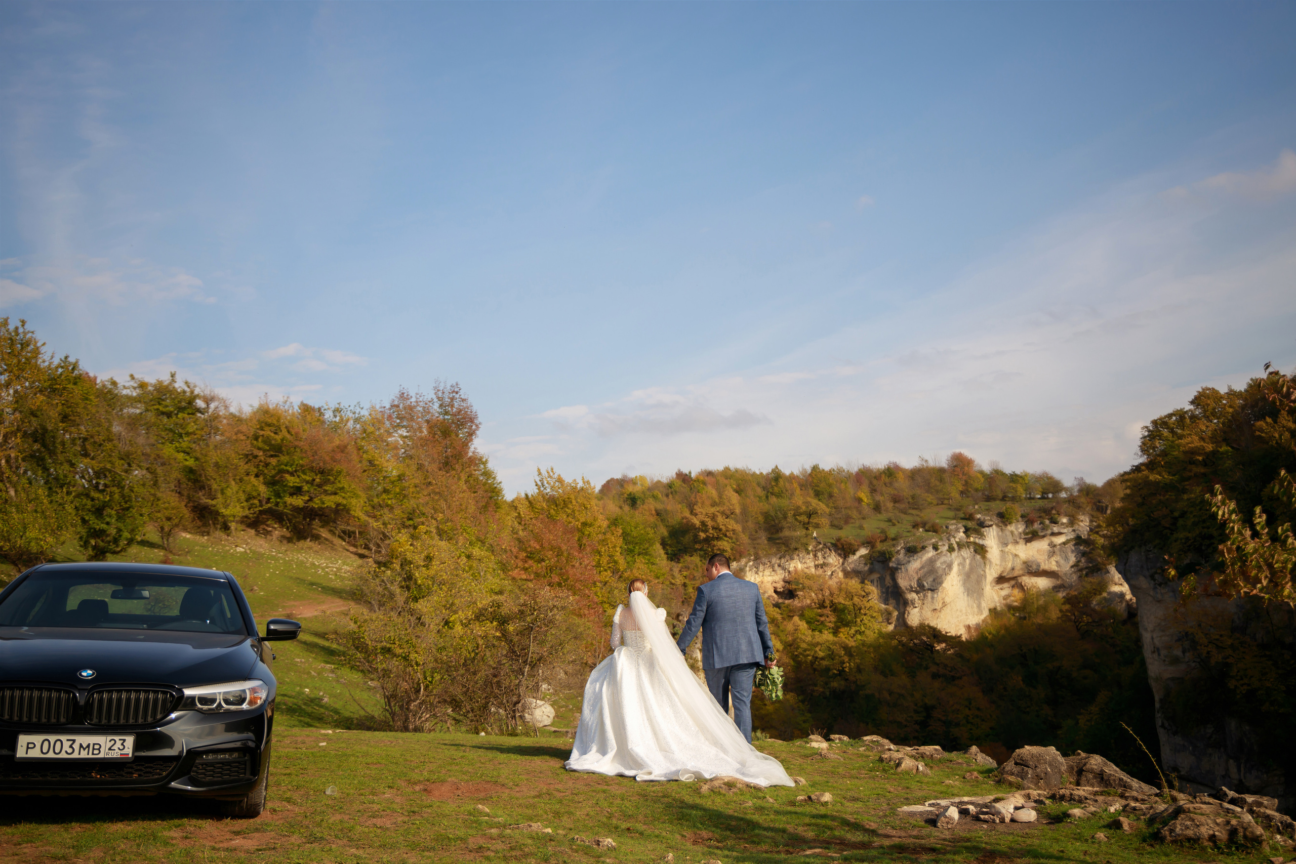 Свадебный и семейный фотограф в г. Майкопе (выезд по республике и краю)