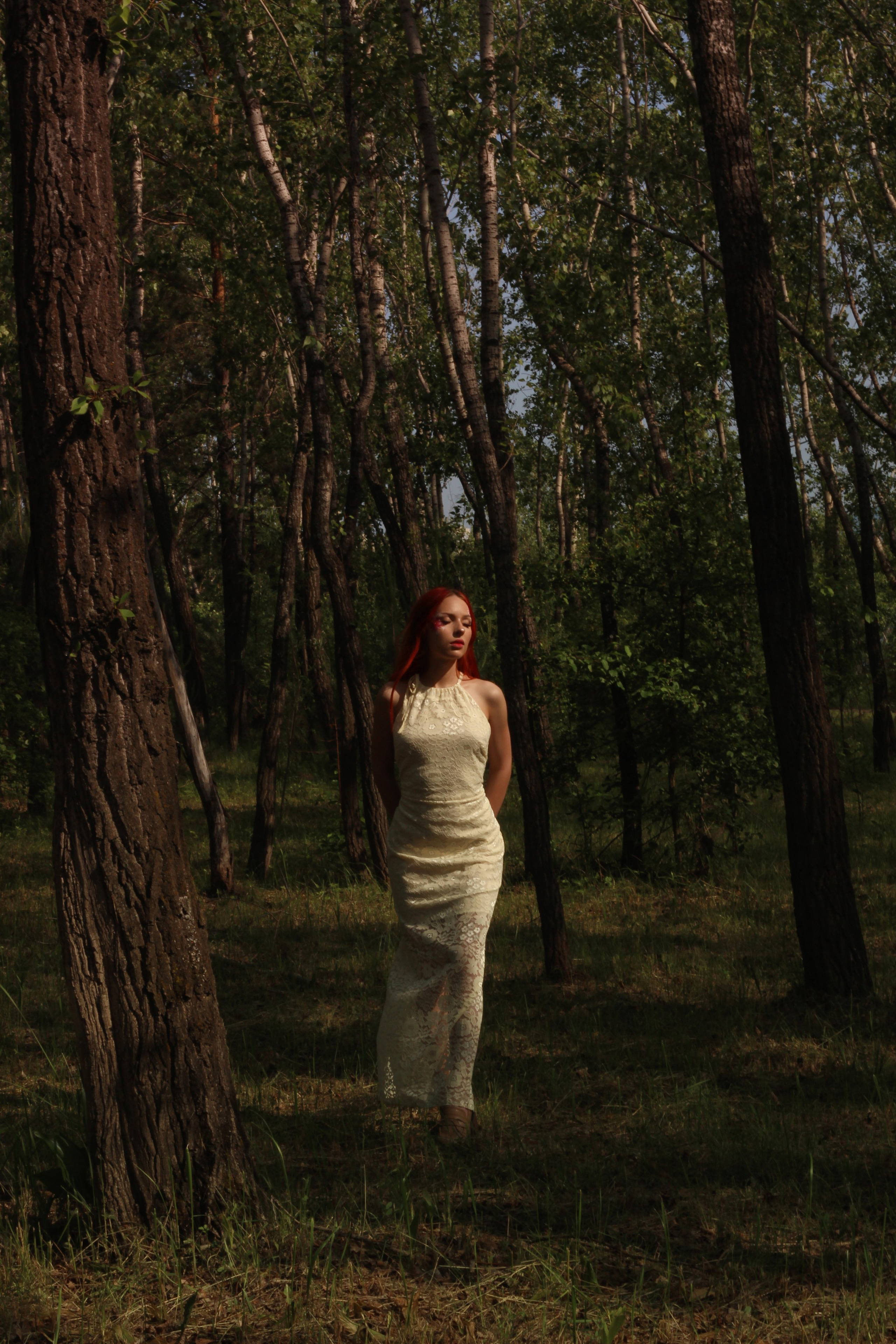 Игра теней и света создает волшебную атмосферу, которая погружает в мир фантазии и мечтаний. Фотограф Красноярск