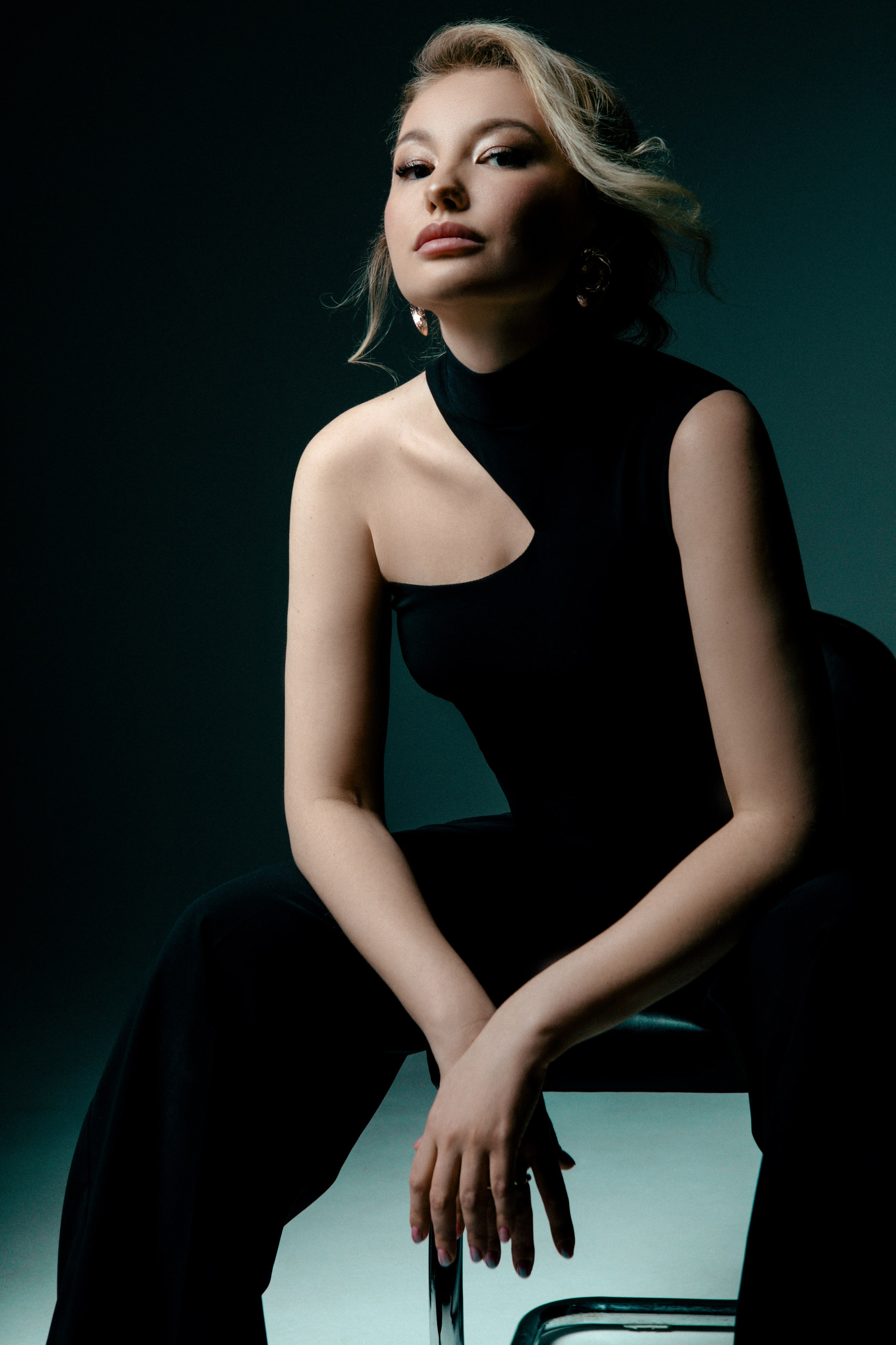 Алена. Съемка на циклораме. Фотограф в Москве Ольга Сатони