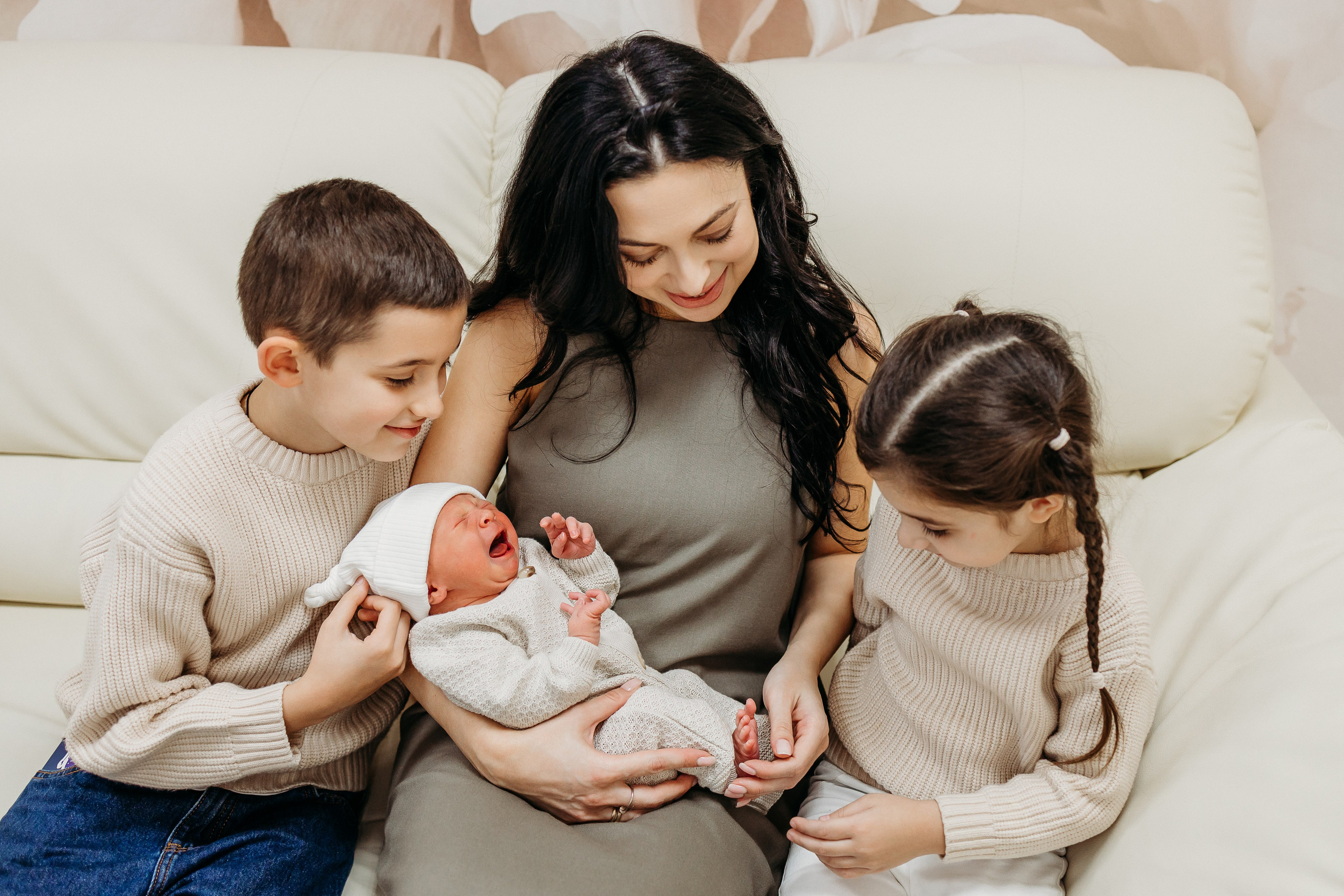 Анри. Семейный и детский фотограф в Краснодаре. Фотограф новорожденных. Фотограф ньюборн. Фотограф родов Краснодар. Катя Угнивенко