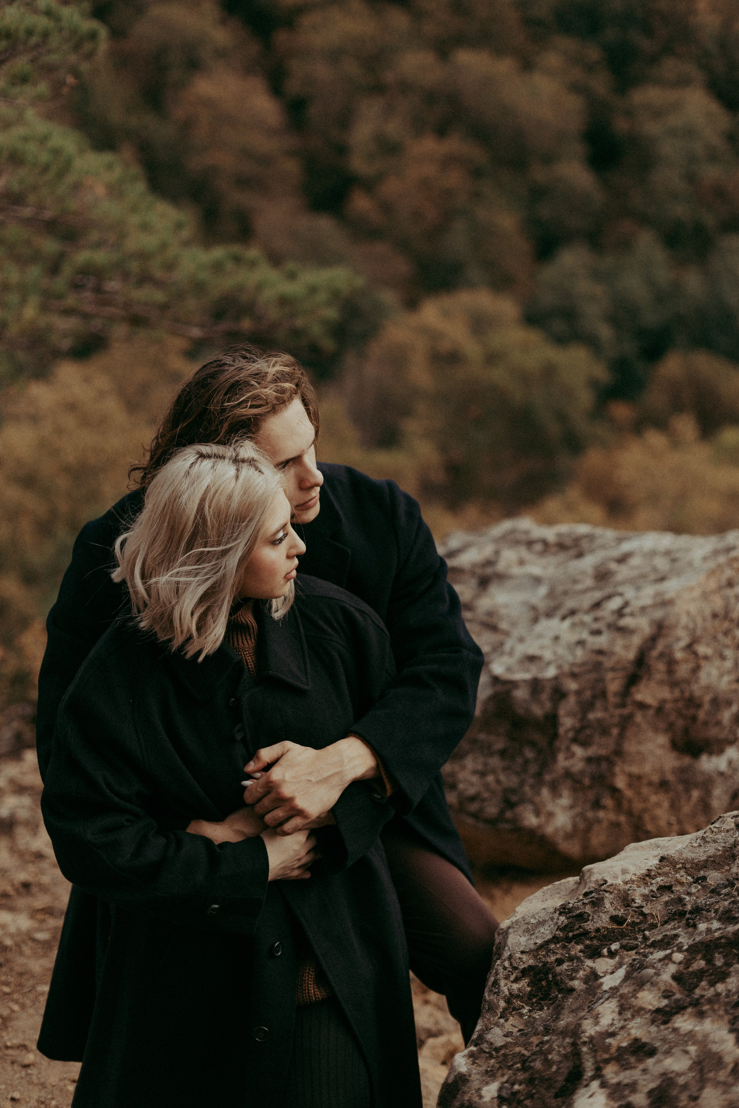 Услуги свадебного фотографа: съемка церемонии, прогулки, банкета. Теплые и стильные фотографии, сохранение эмоций. Красивые кадры для альбома: портреты, детали, атмосфера вашего дня.