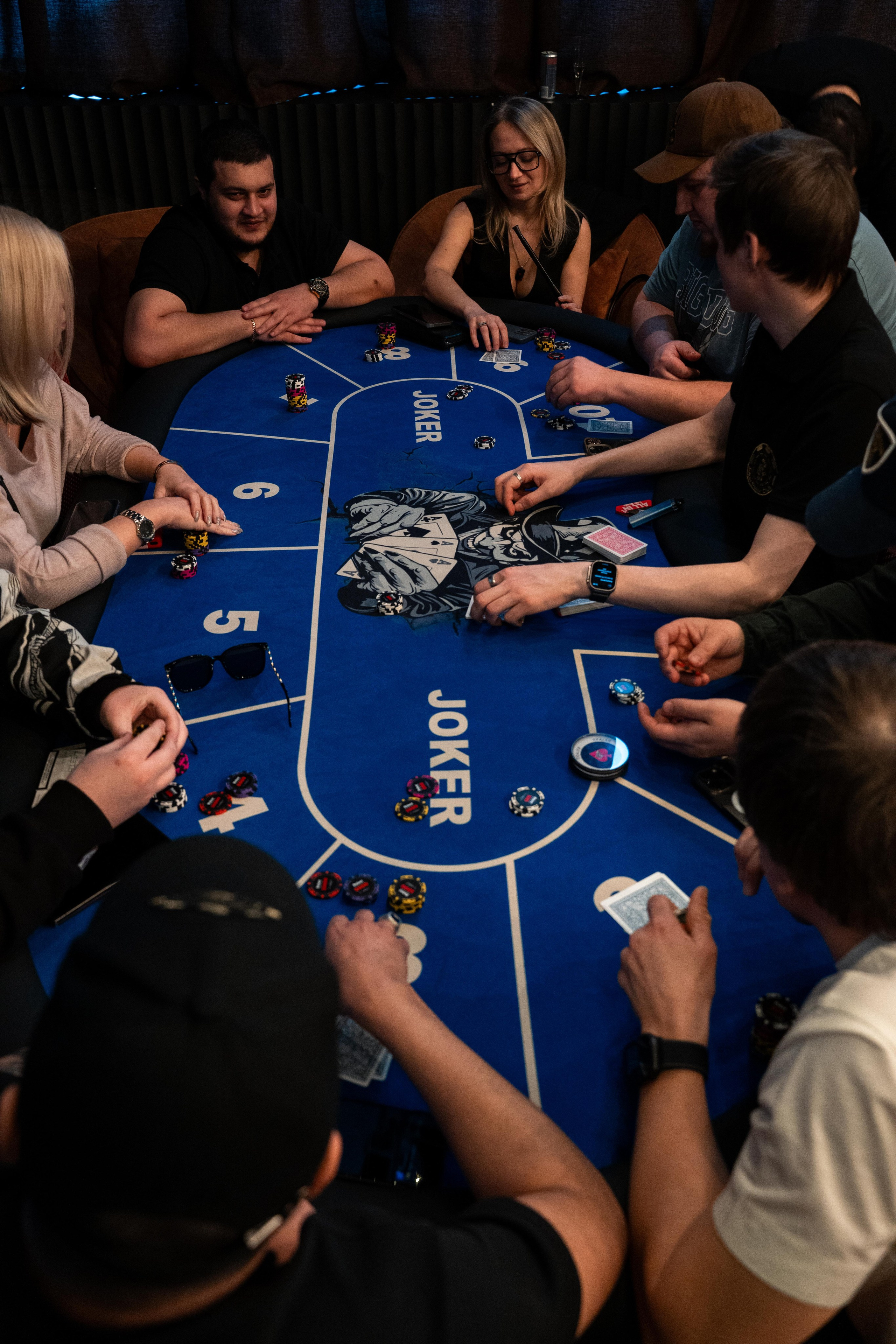 Joker Poker Club 01.03.2026. Коммерческий и художественный фотограф и видеограф в Москве Арсений Тургенев