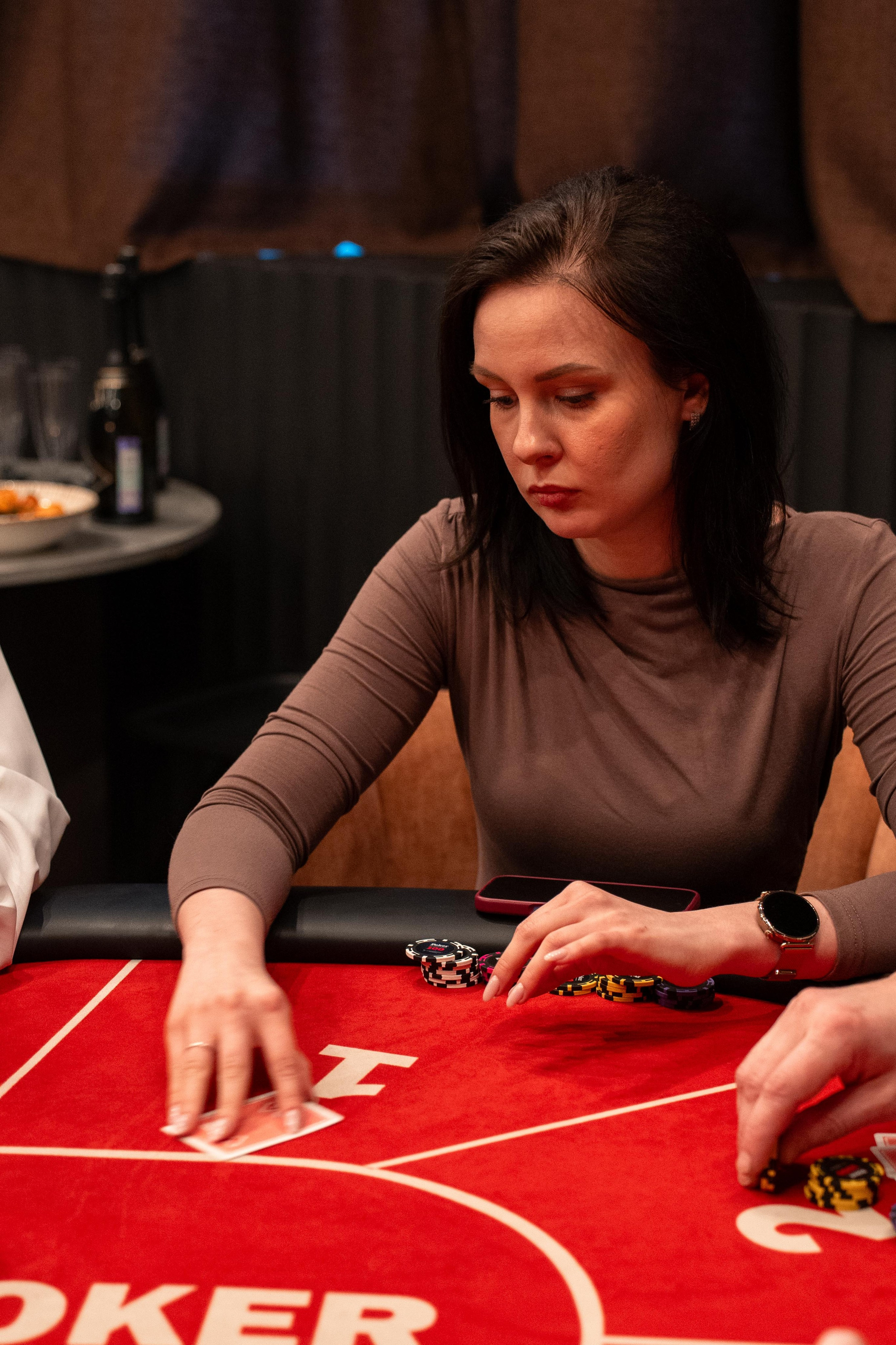 Joker Poker Club 01.03.2026. Коммерческий и художественный фотограф и видеограф в Москве Арсений Тургенев