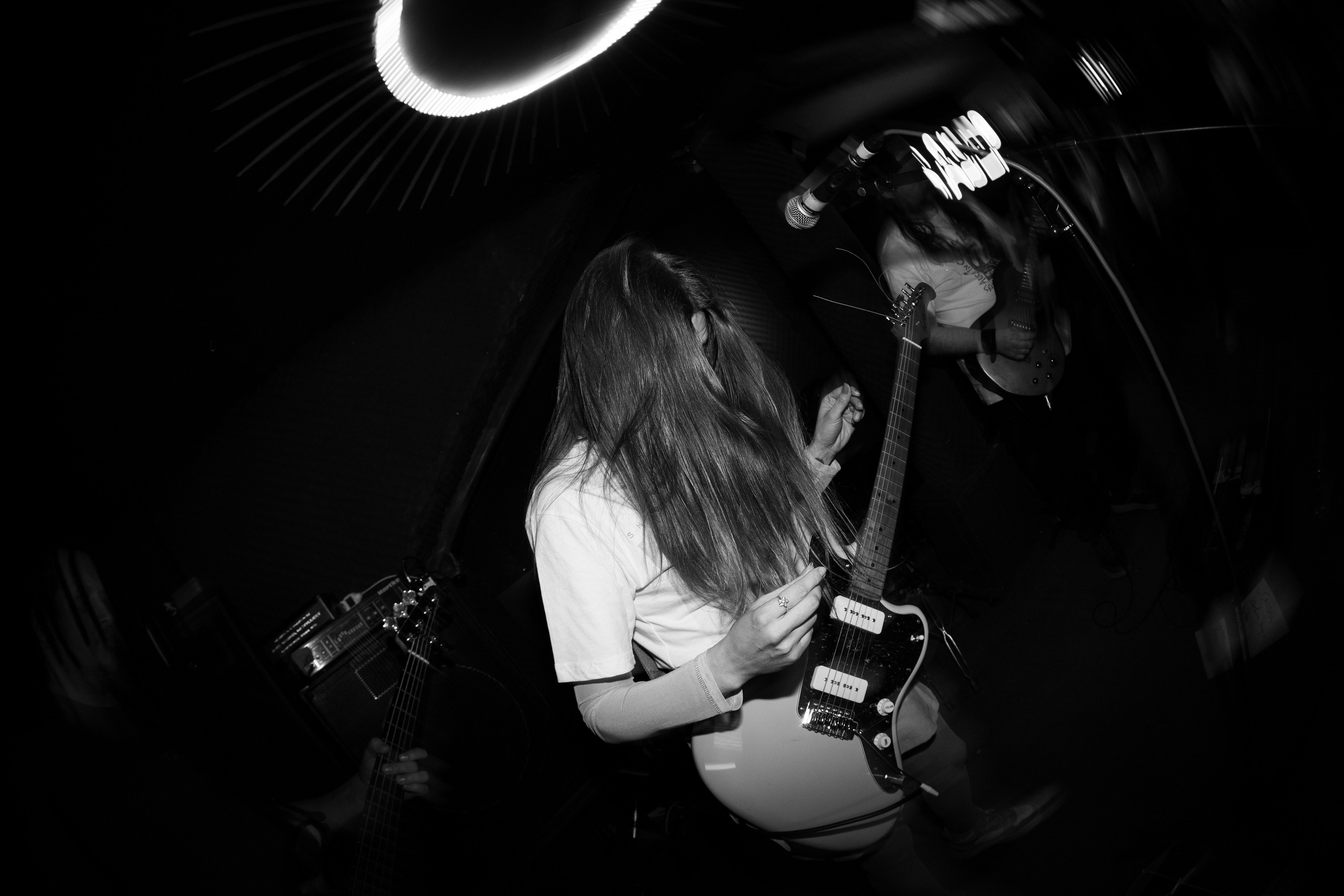 Сатива|Debaser. Концертный и репортажный фотограф в Санкт-Петербурге Слава Пахомов