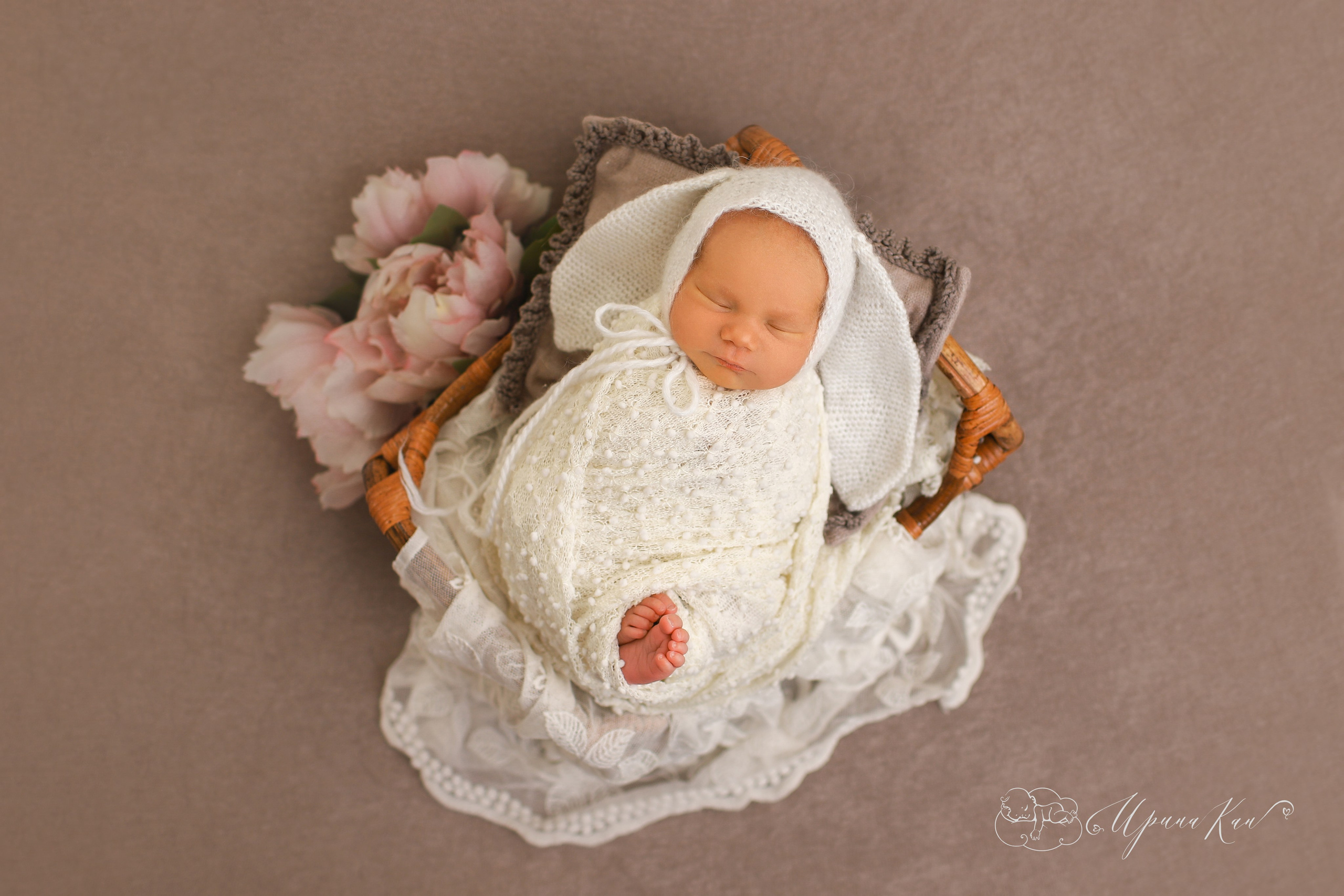 Новорожденная фотосессия для девочек. Ирина Кан Фотограф новорожденных в Екатеринбурге