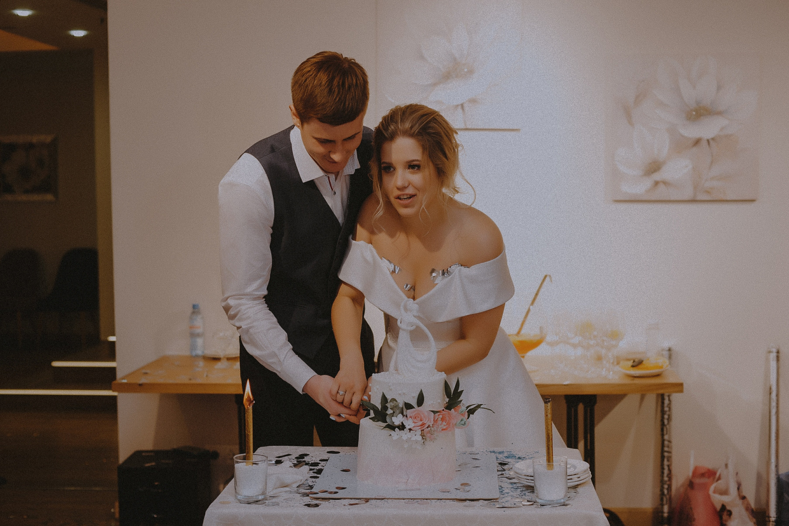 Love.txt: В плену прикосновений. Свадебный и семейный фотограф в Москве Сажина Кристина КиМ. Свадебный оператор в Москве Сажин Максим