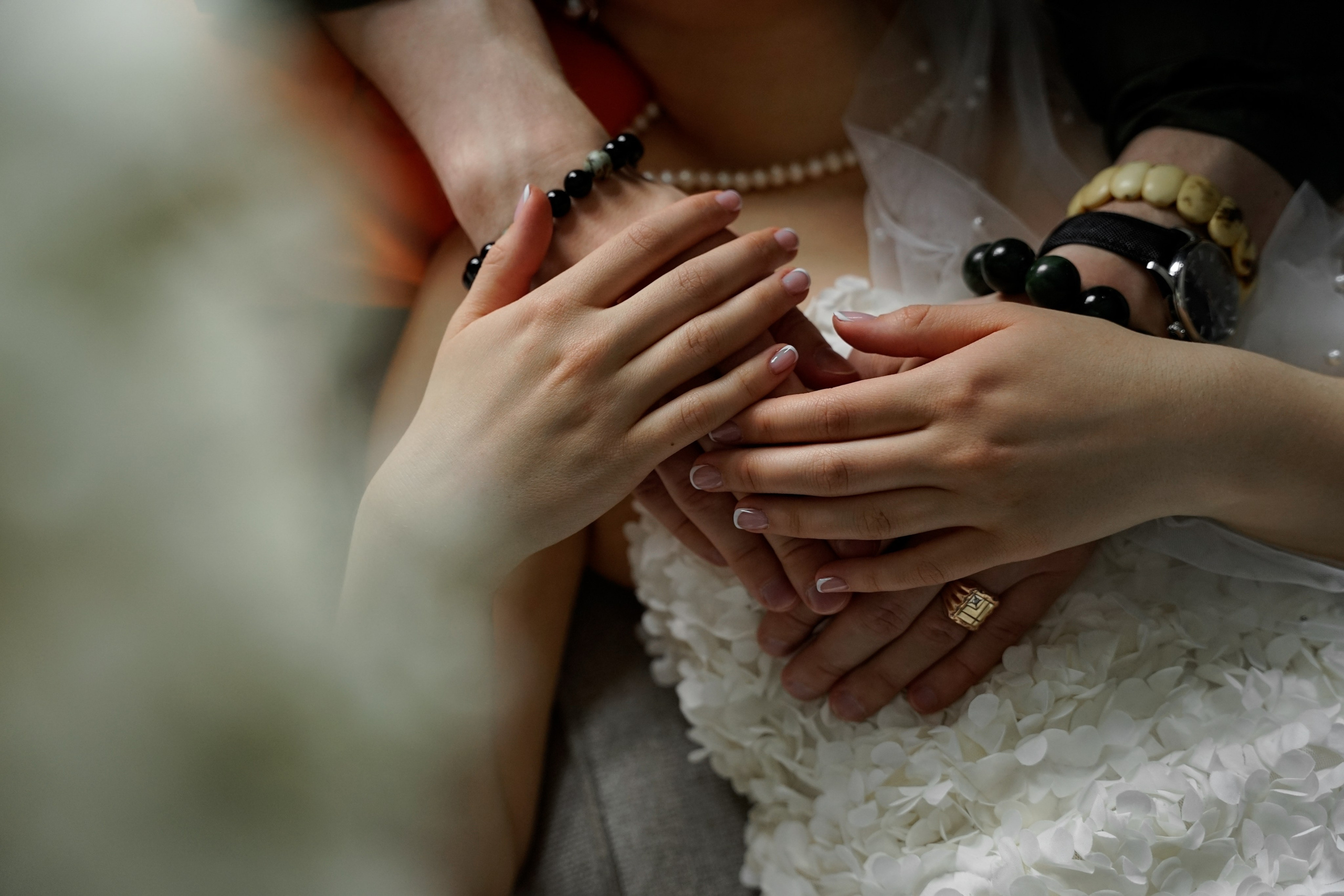 Фотосессия в необычном образе для жениха и невесты