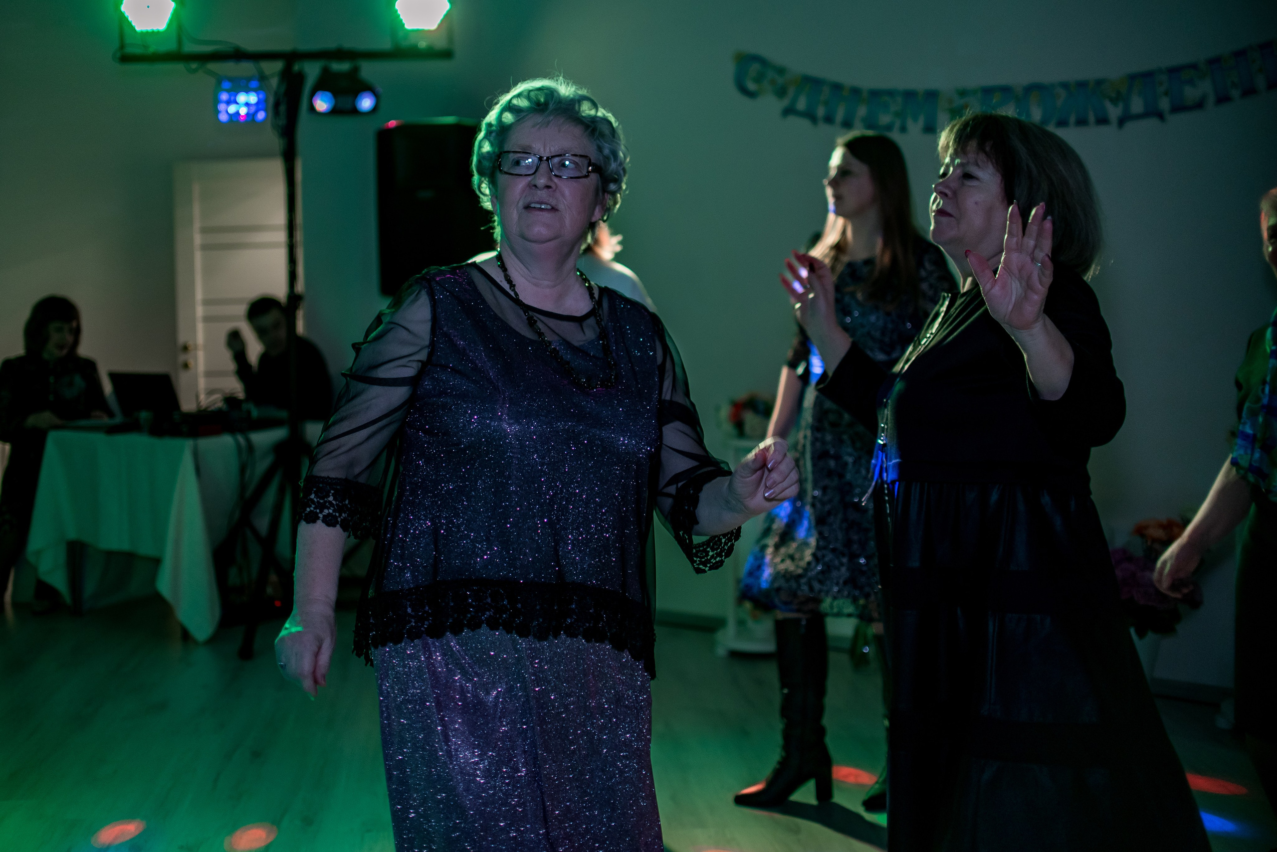 Фотограф на юбилей. Фотограф Макс Огурцов в Нижнем Новгороде