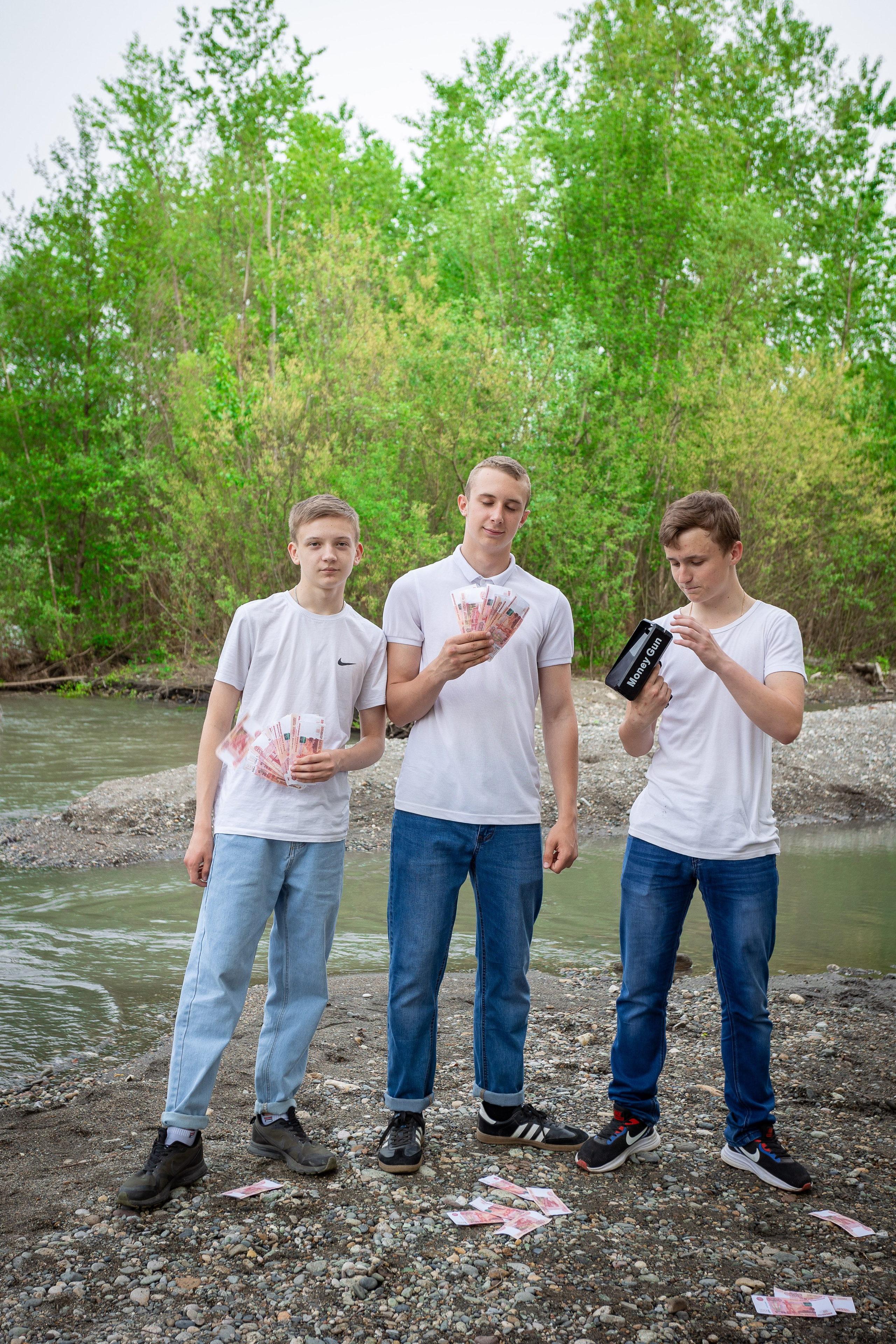 Уличная фотосессия на выпускной альбом. Выпускные альбомы Майкоп, Краснодар Елена Золотарева