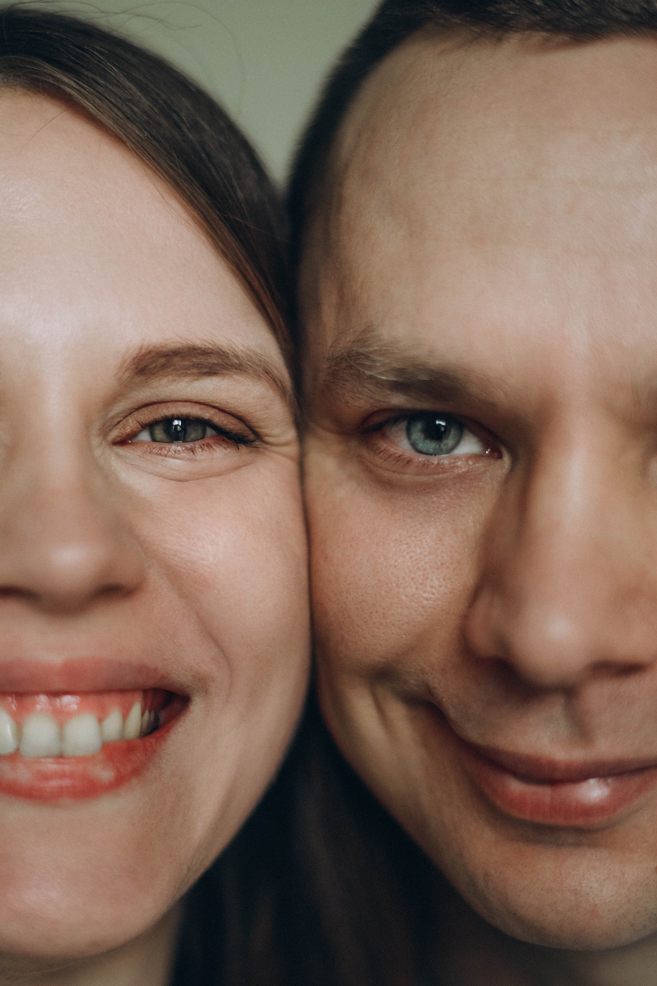 Babybauch-Shooting zu Hause. Fotografin in Erlangen, Nürnberg und Umgebung